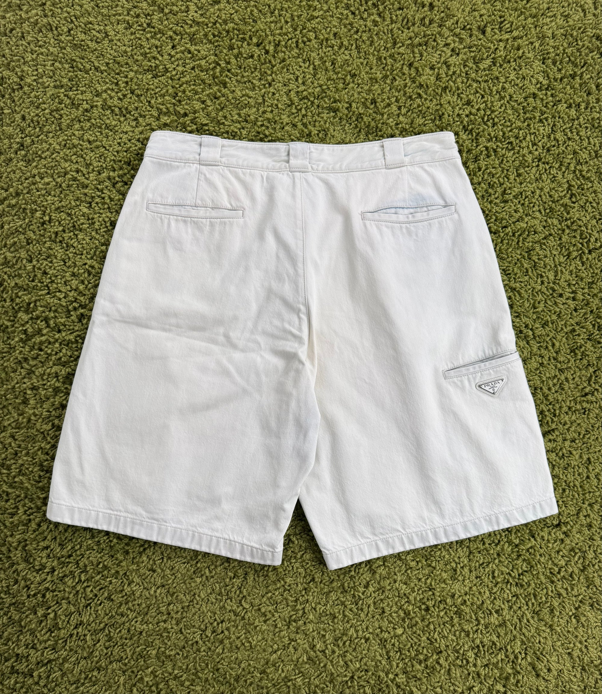 Pantaloncino Prada in denim Bianco 54