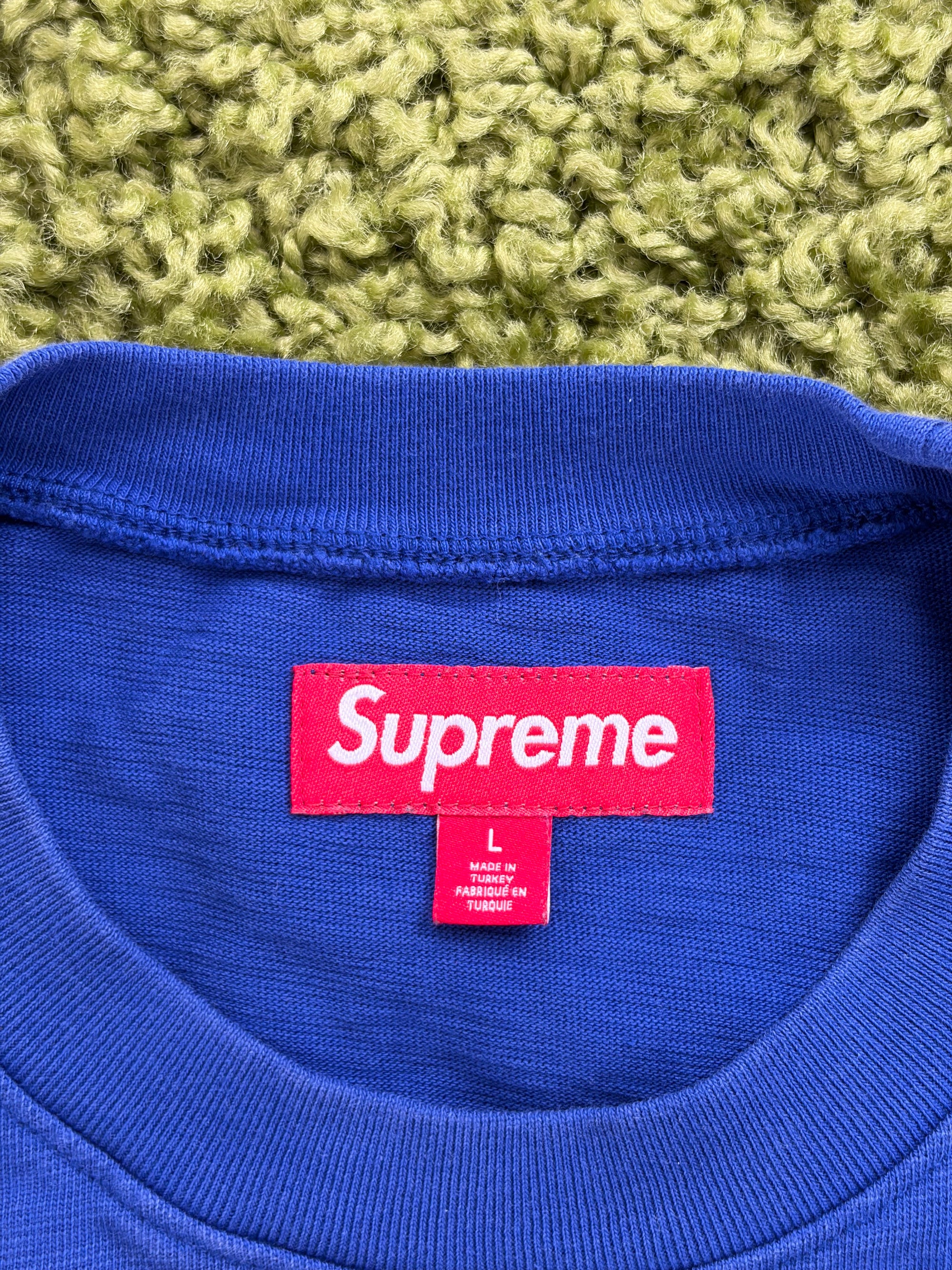 T shirt Supreme Size L blu rossa e bianca
