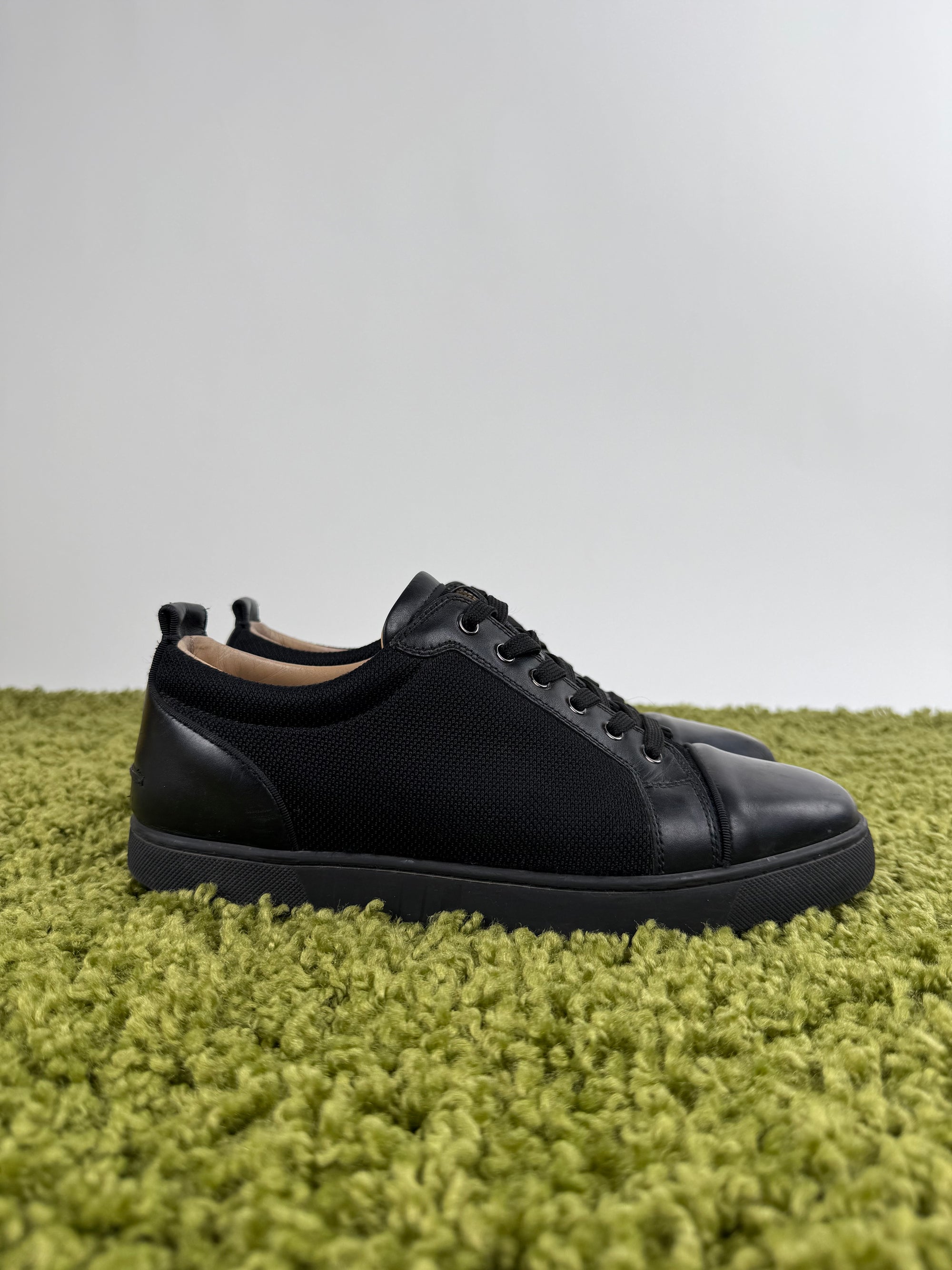 Christian Louboutin Low Nere 42