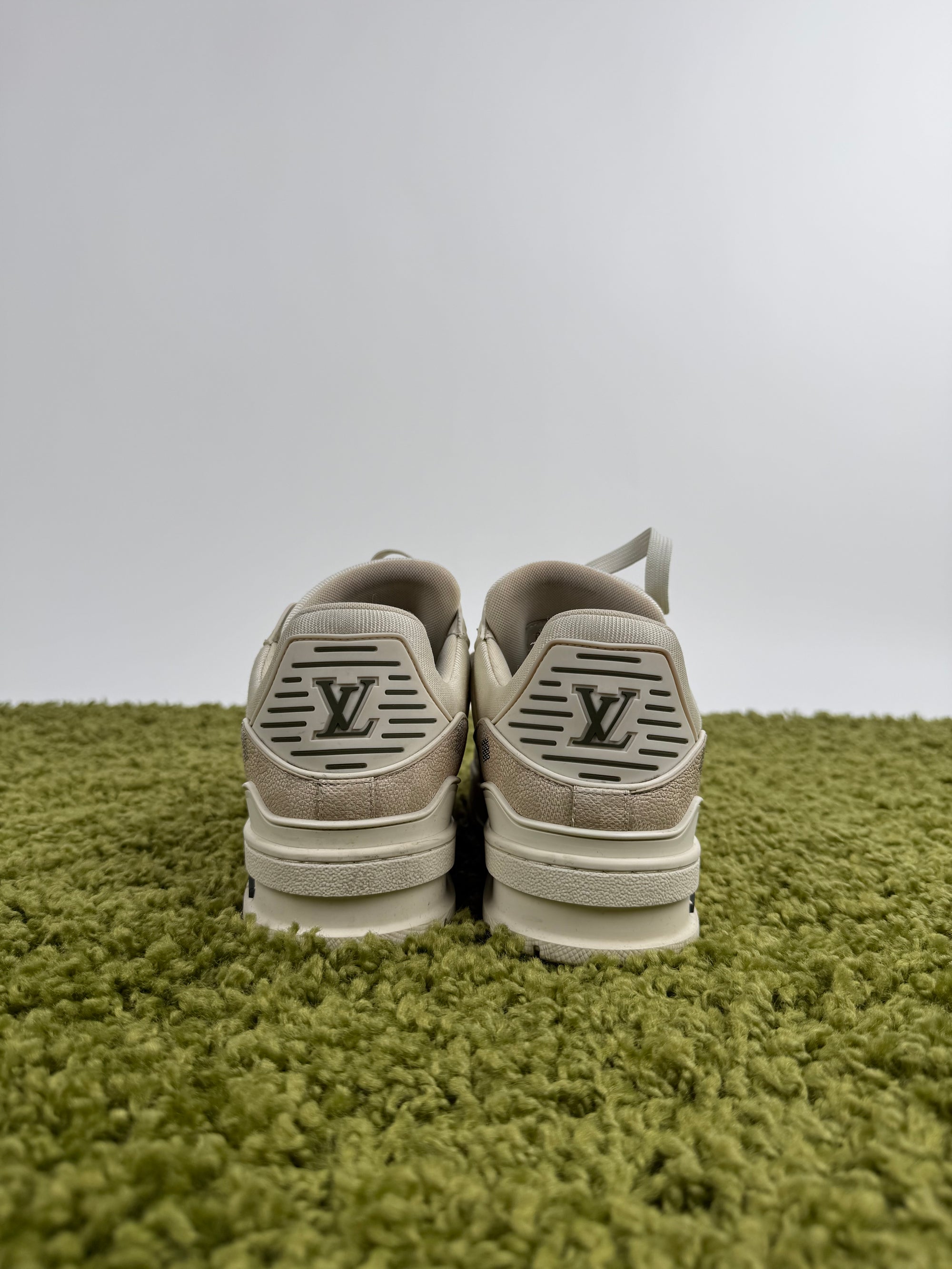 Louis Vuitton Trainer 40 veste 41