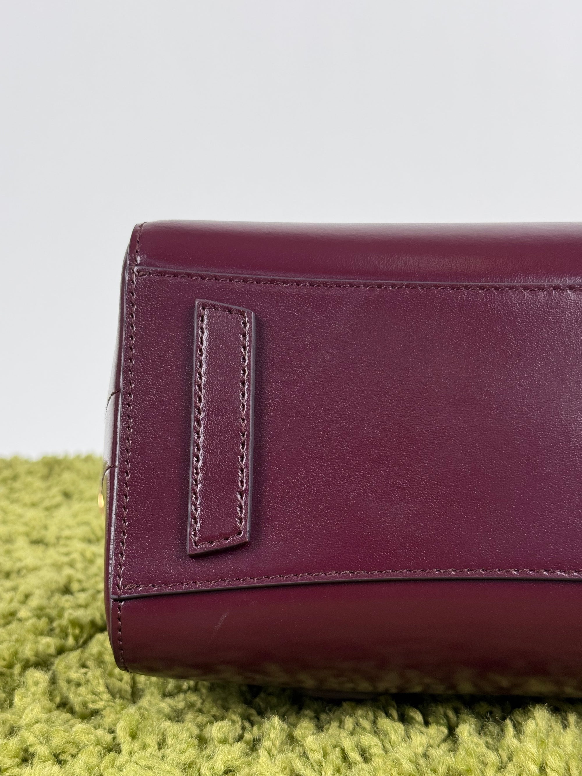 Borsa Mini Antigona Lock Bag Givenchy Bordeaux