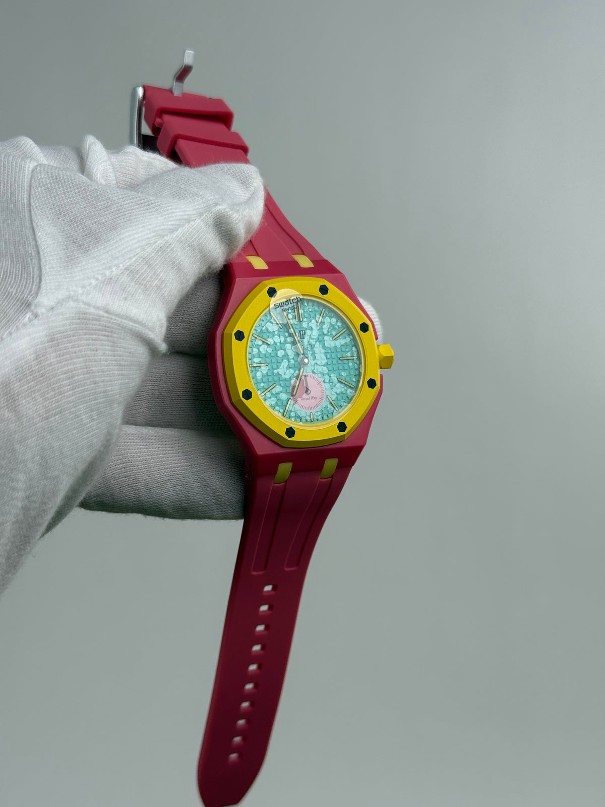 Audemars Piguet x Swatch della collezione Bioceramic Royal Pop