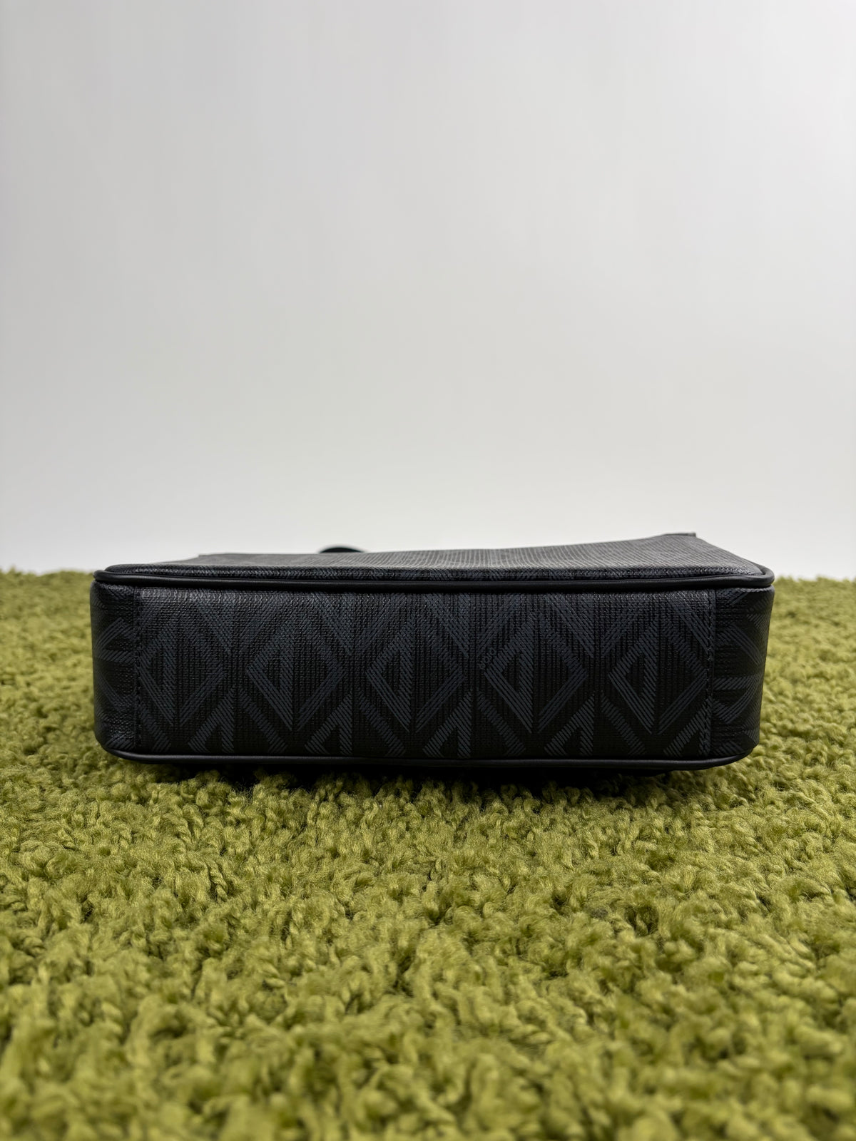 Borsello Christian Dior hit the road in tela CD