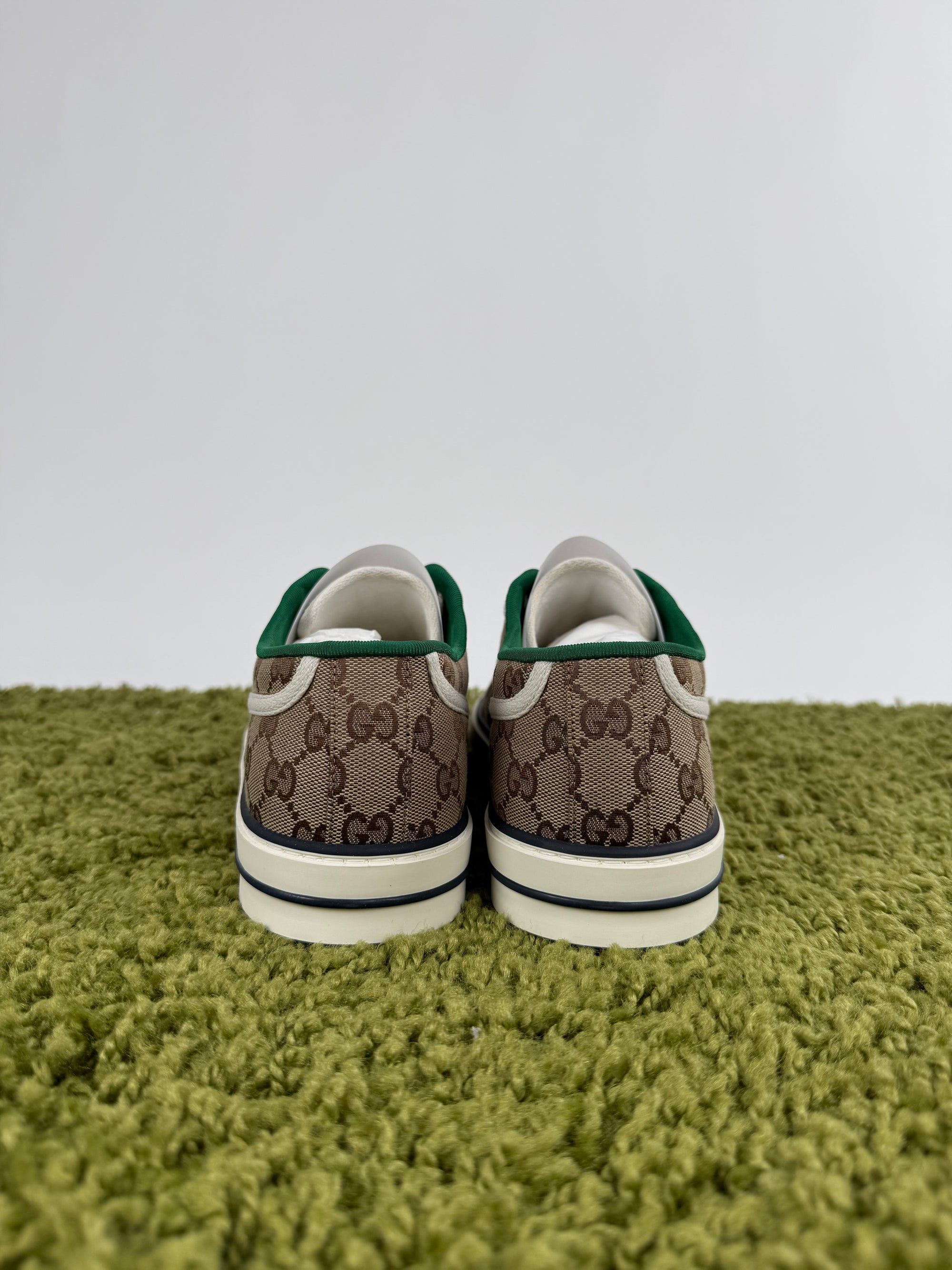 Gucci Tennis Beige 11+