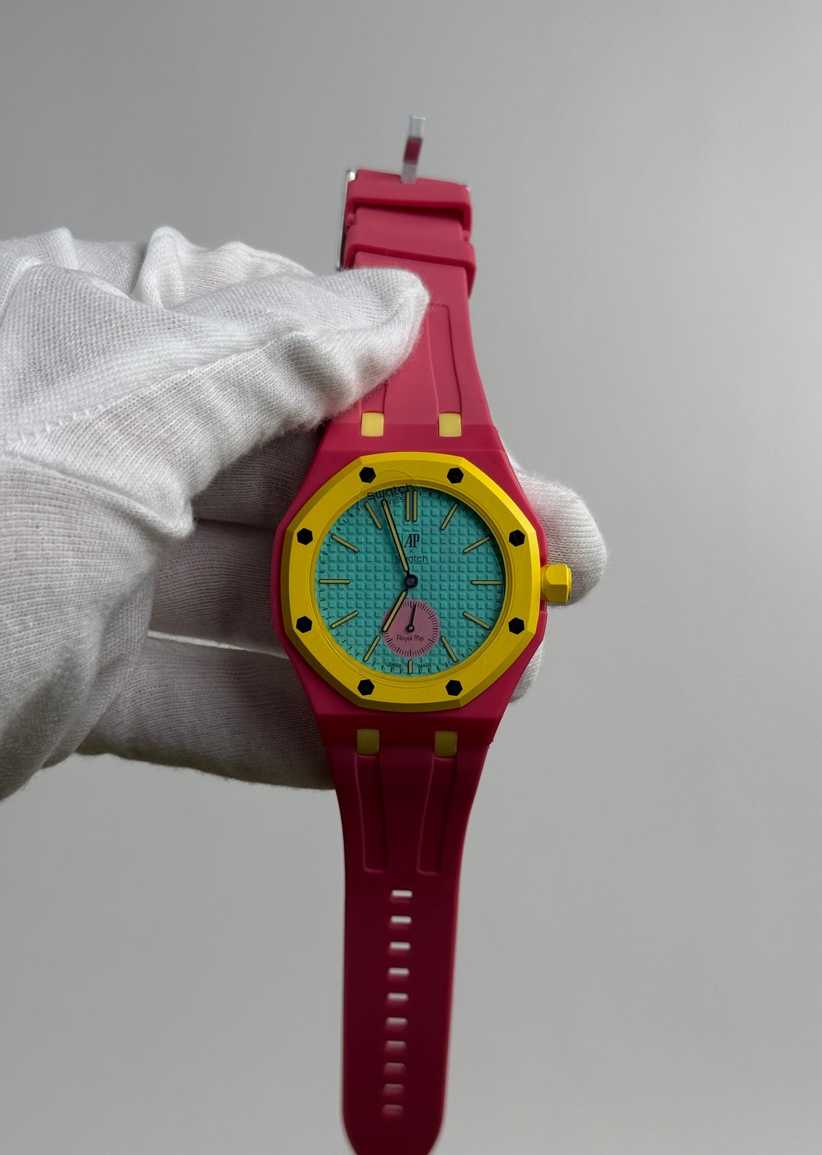 Audemars Piguet x Swatch della collezione Bioceramic Royal Pop