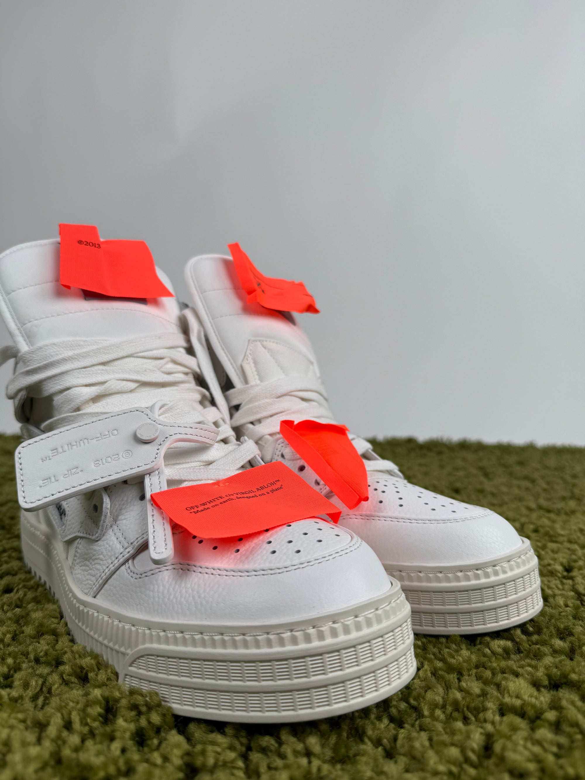 Off White Sneaker 43