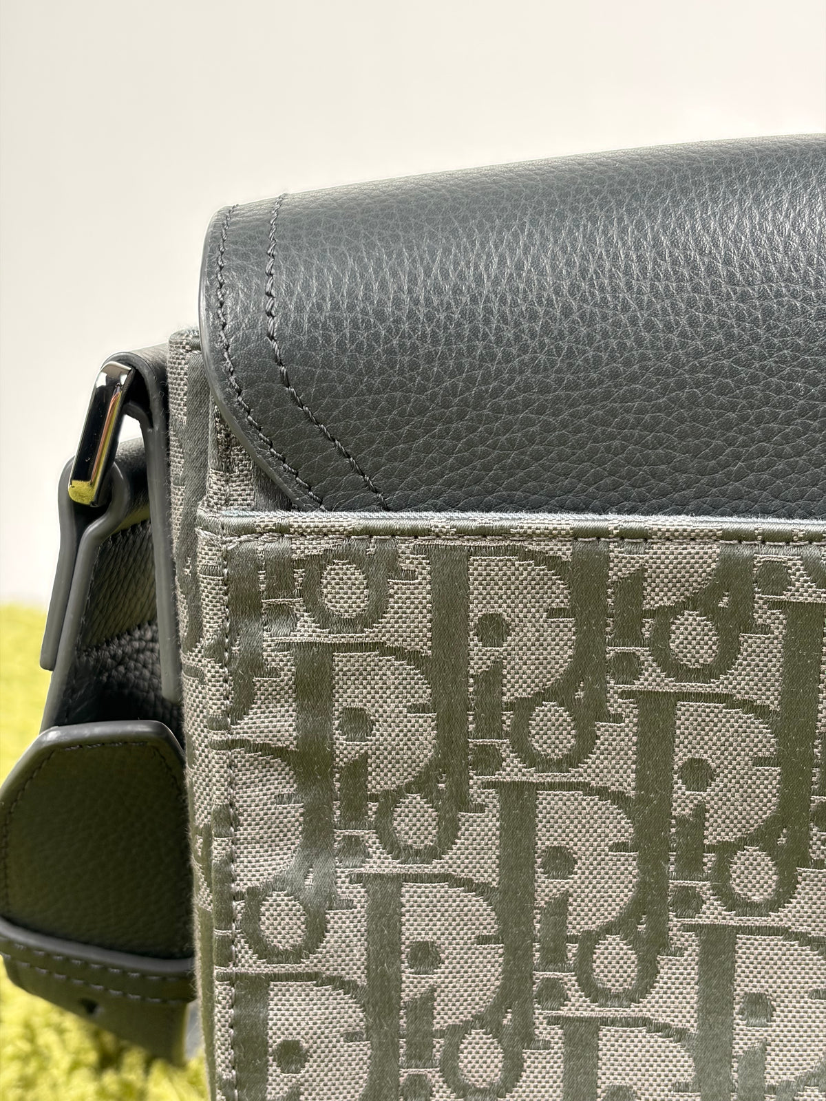 Borsa Christian Dior Saddle con pattina Grigia
