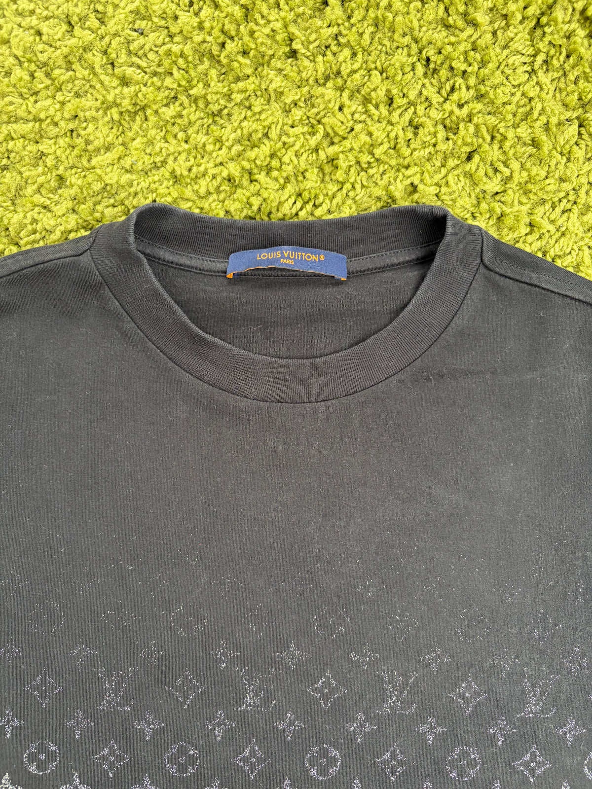 T-Shirt Louis Vuitton Gradient Nera Multicolor S - Second Hand Di Fiore