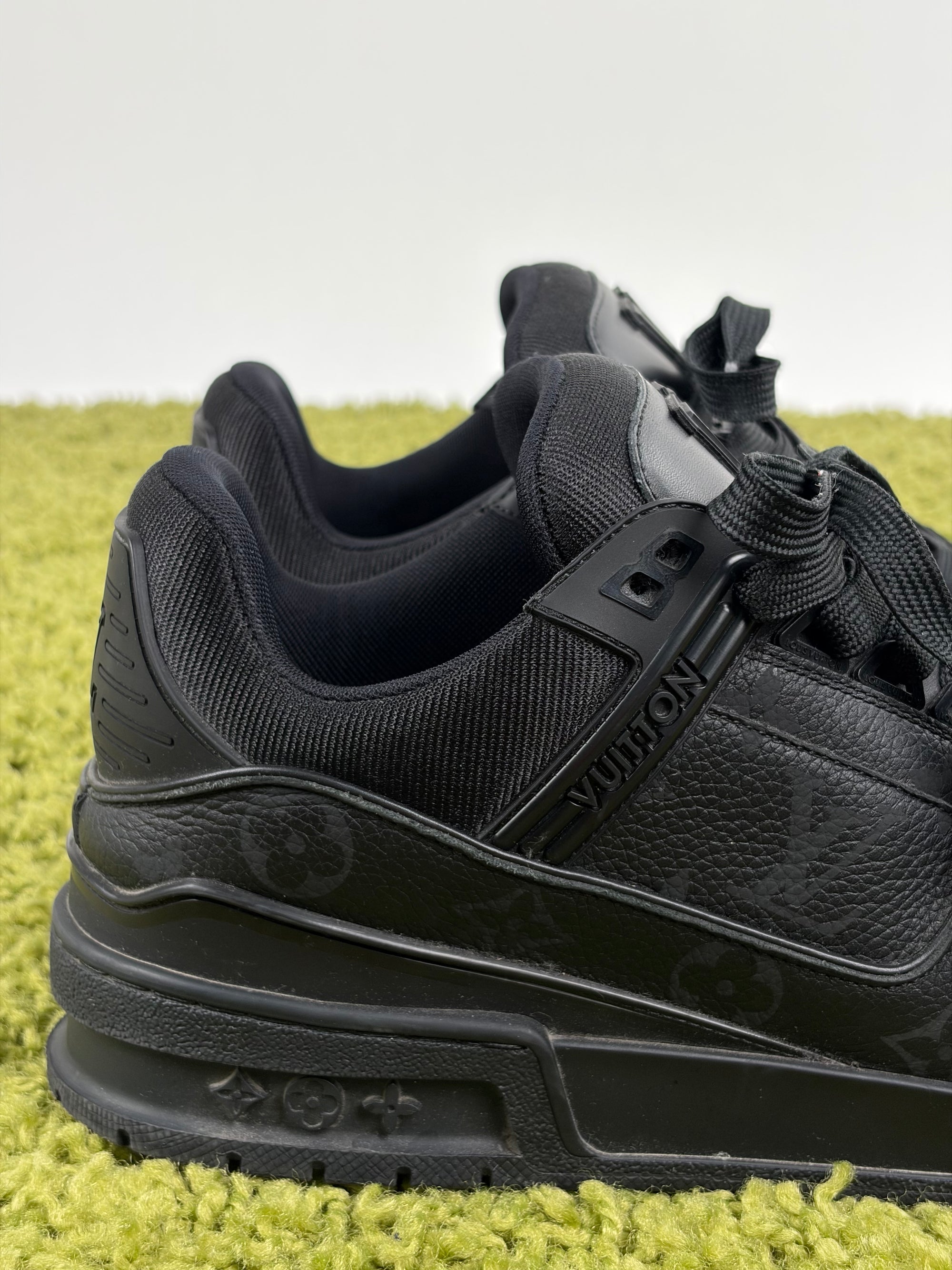 Louis vuitton trainer Size 8=42 calza 43 nera