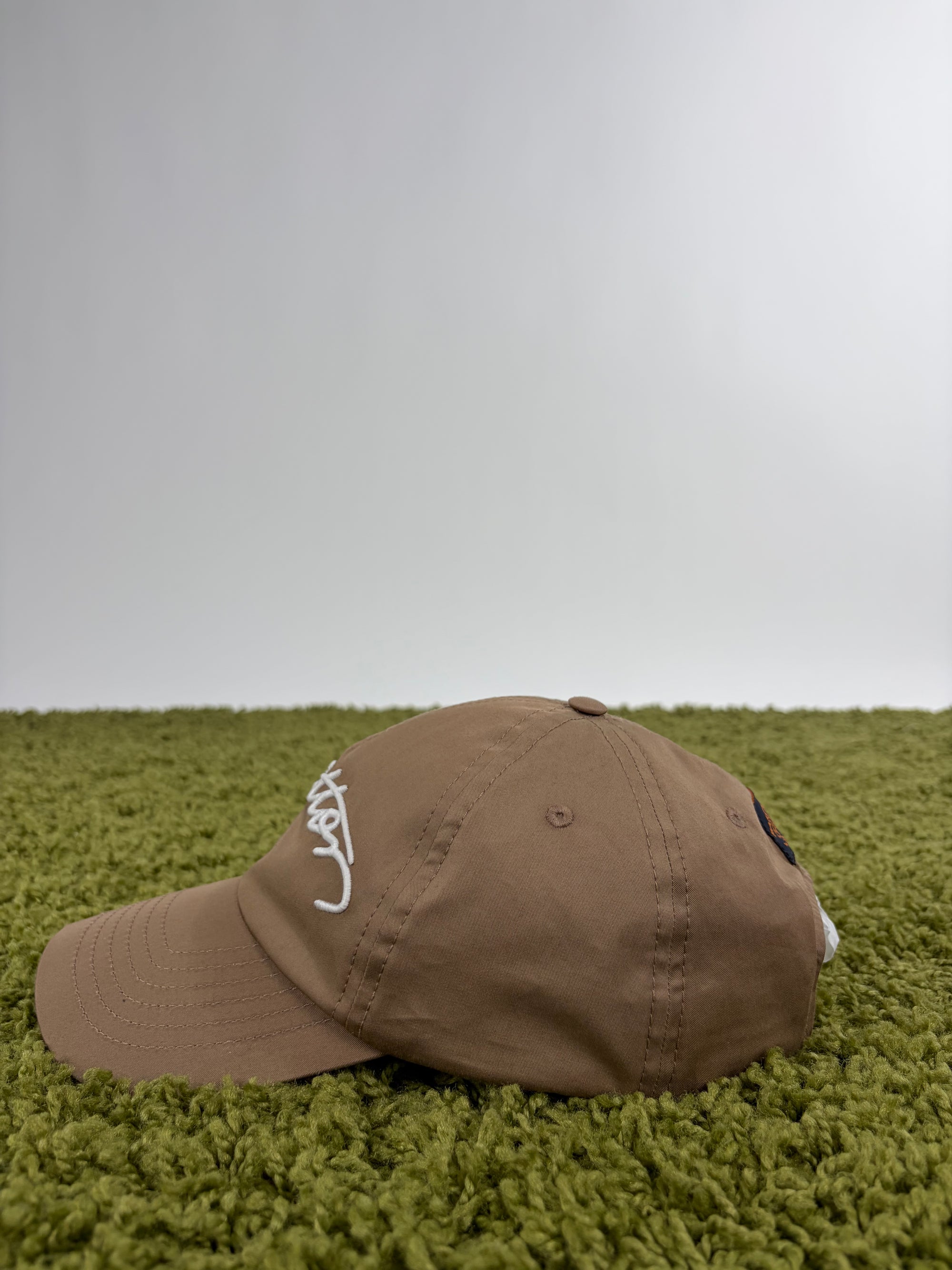 Cappello Louis Vuitton SOO Family month gift guide