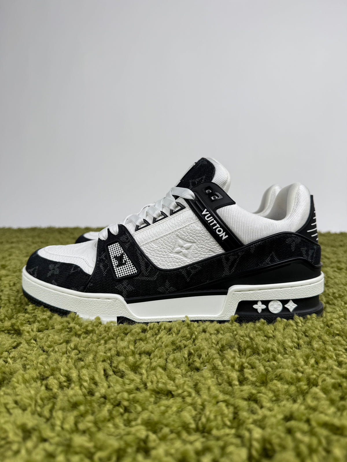 Louis Vuitton Trainer In Denim 7.5