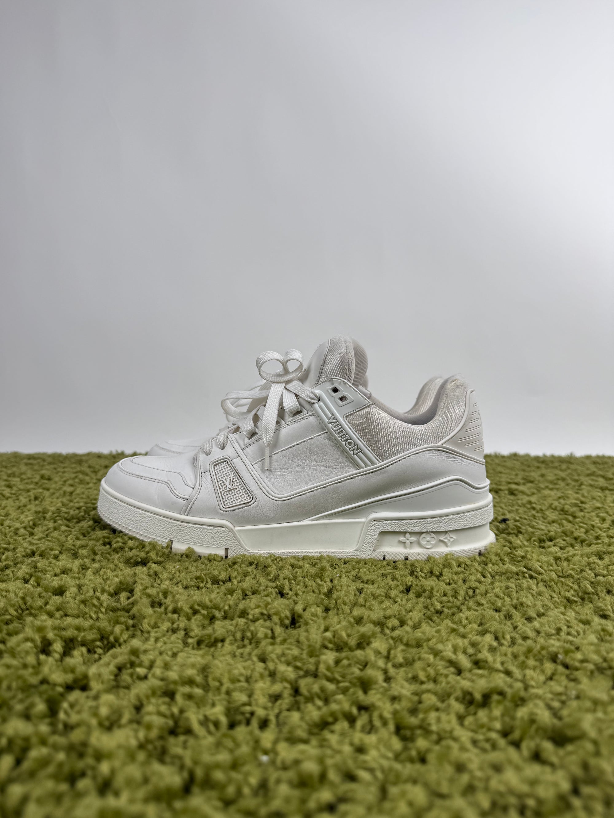 Louis Vuitton Trainer 41 veste 42