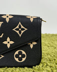 Pochette Louis Vuitton nera