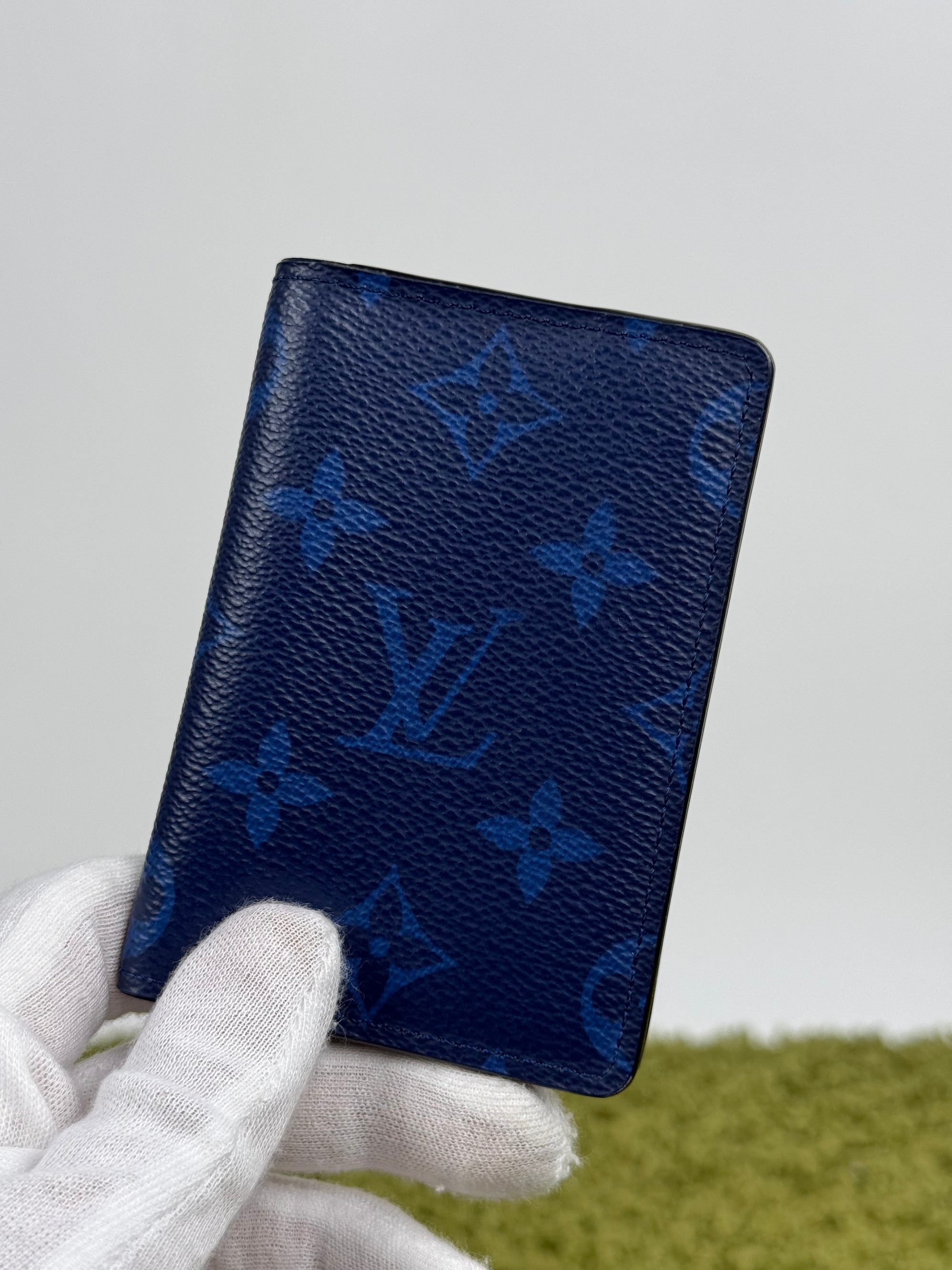 Portacarte Louis Vuitton in pelle Blu