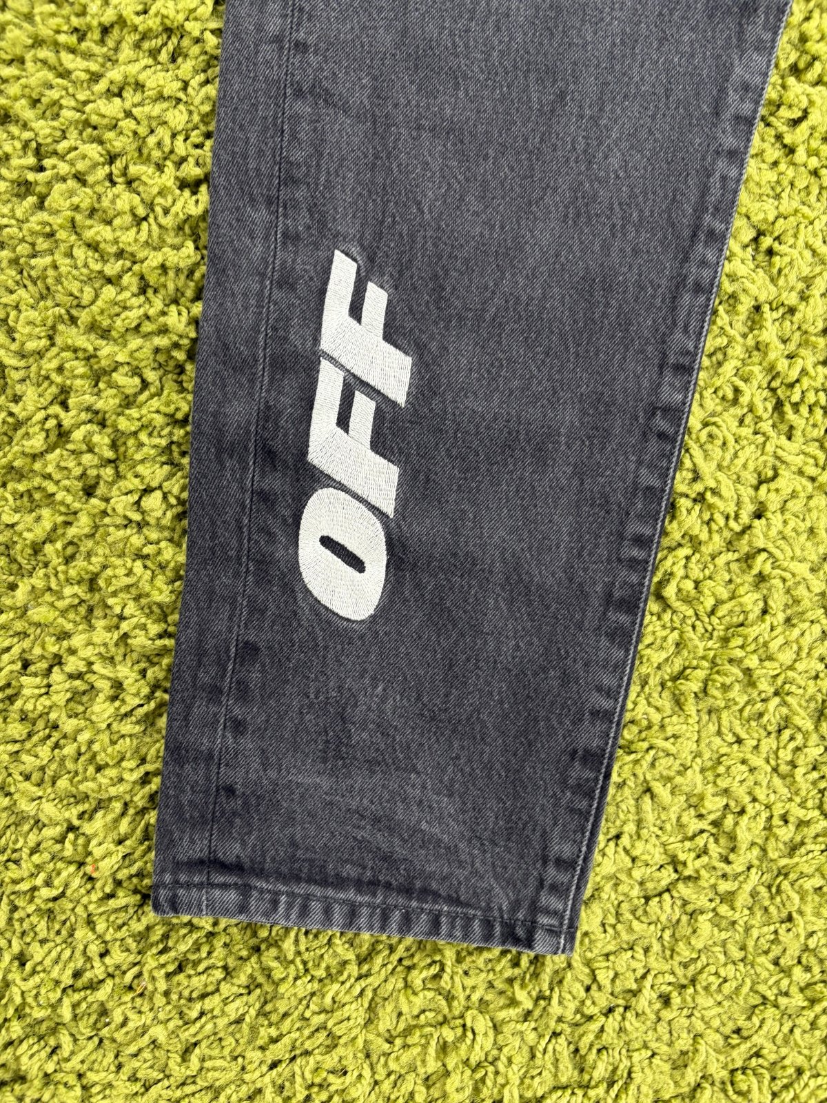 Jeans Off White in Denim Nero 34 - Second Hand Di Fiore