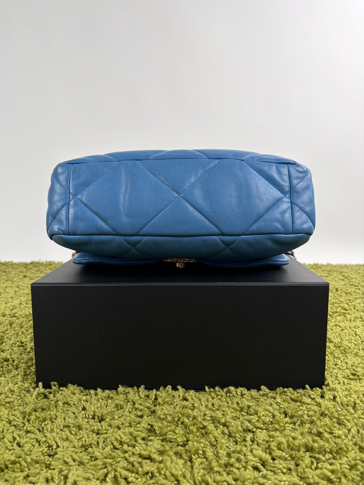 Borsa Chanel 19 Trapuntata in Pelle Azzurra