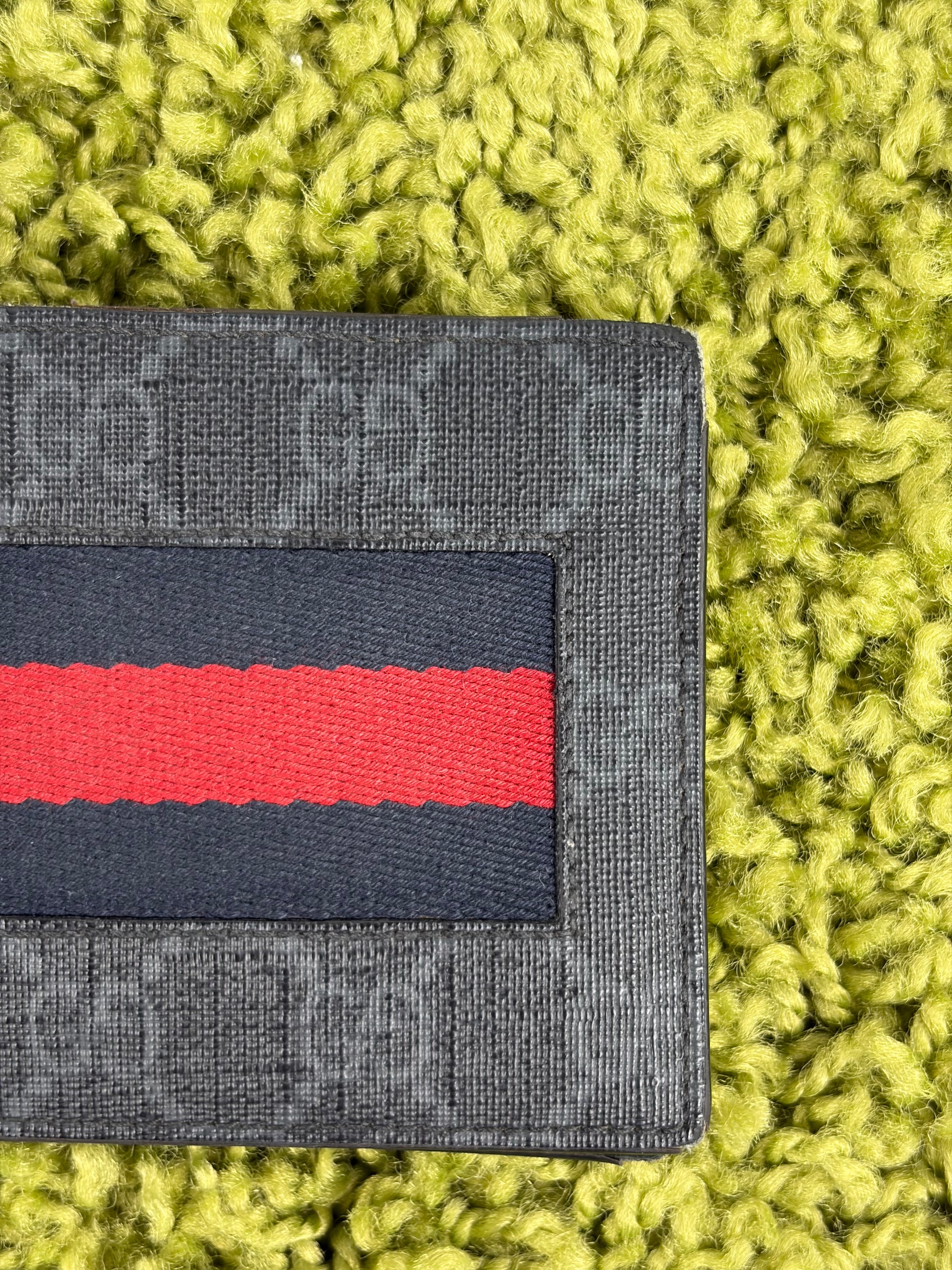 Portafoglio Gucci nero blu e rosso
