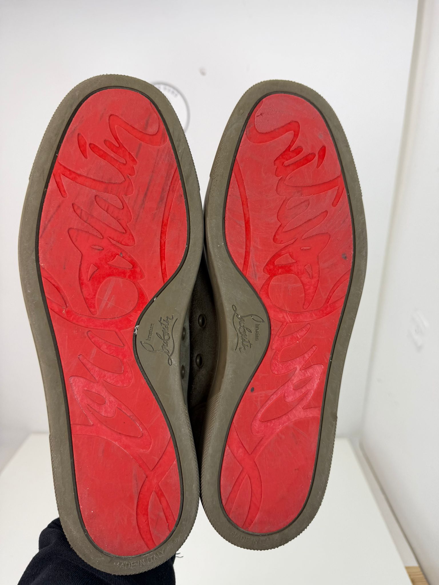 Christian Louboutin 42 basse marrone