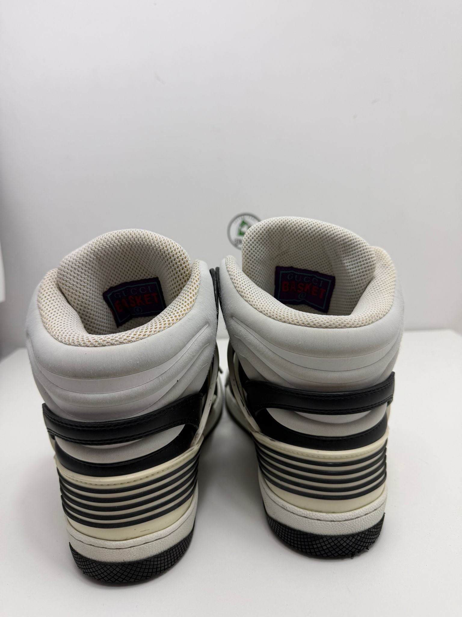 Gucci basket 40