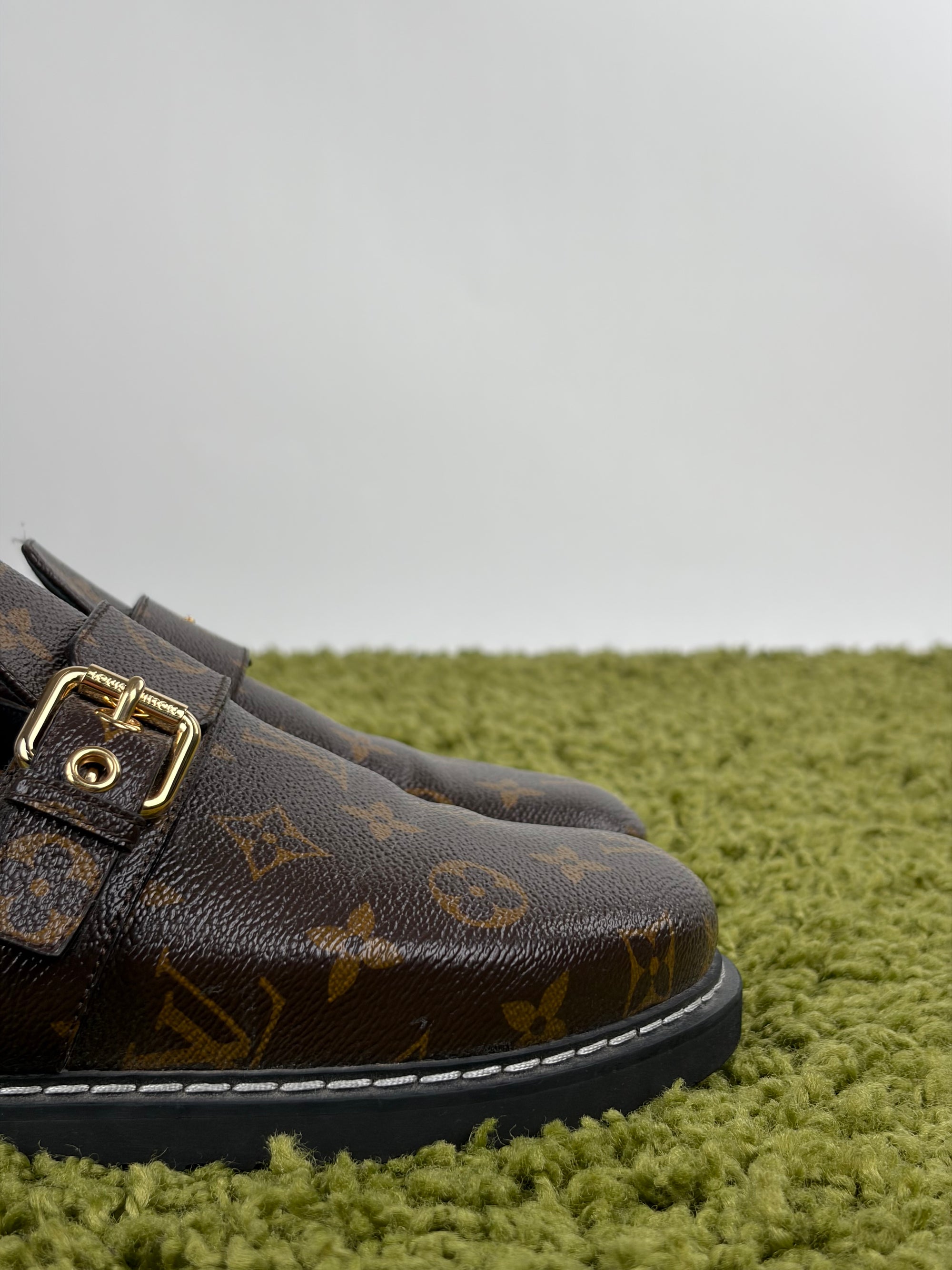 Sandali Louis Vuitton Size 40 marroni e neri