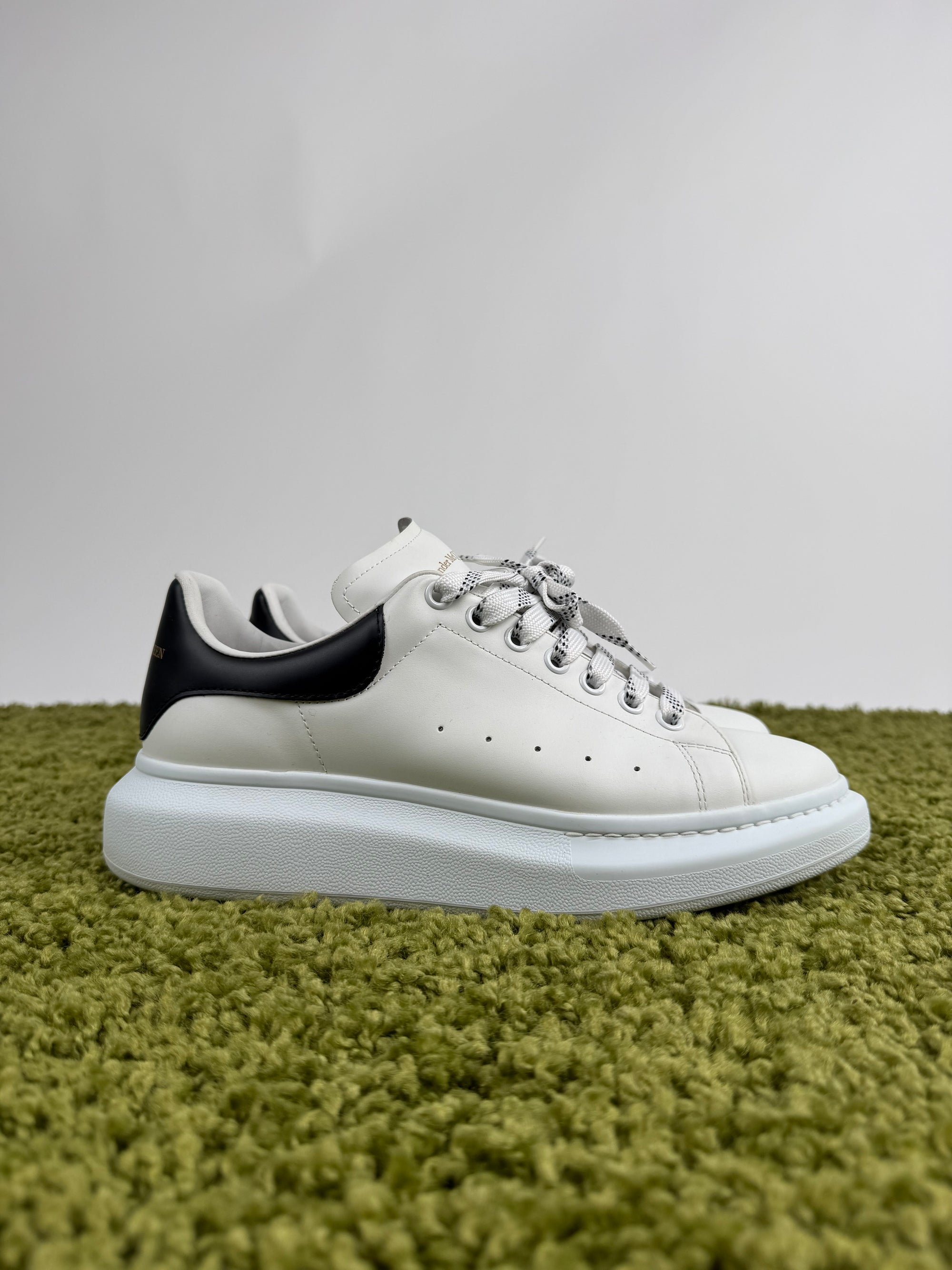 Alexander Mcqueen sneaker 43