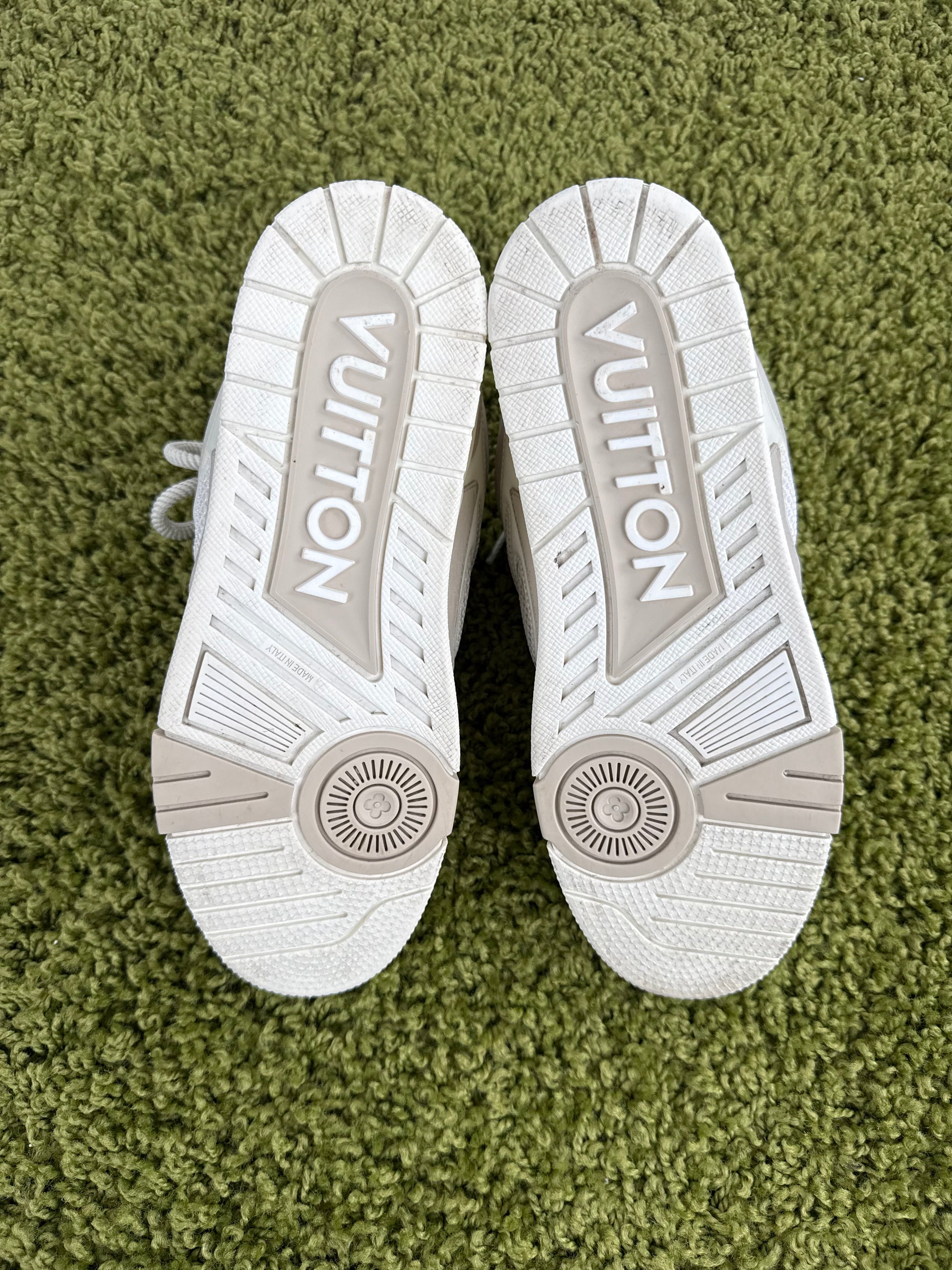 Louis Vuitton Skate 42 veste 43