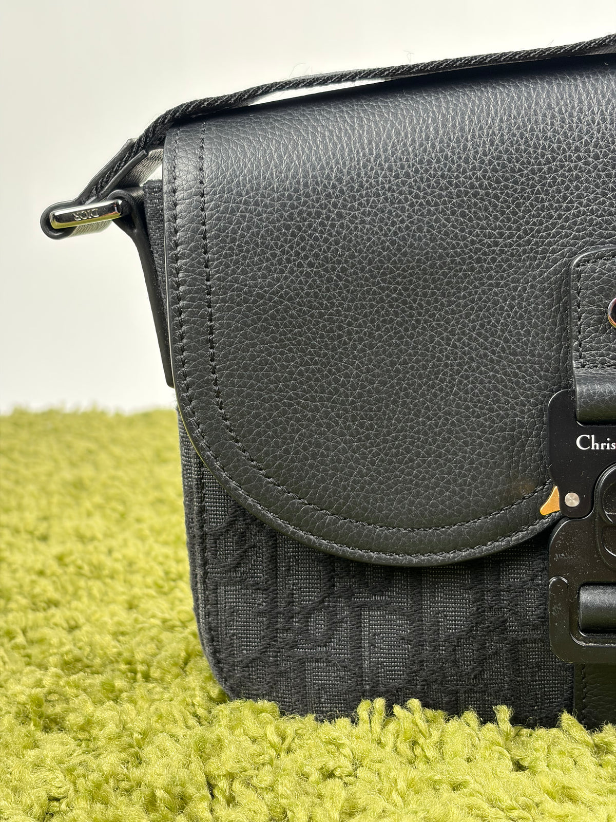 Borsa a tracolla Christian Dior Saddle con pattina Nero