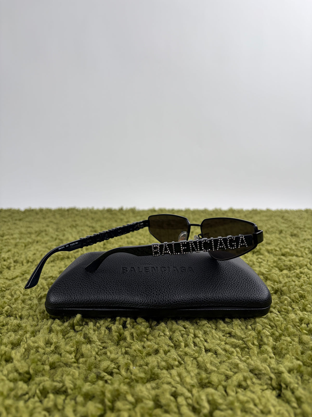 Occhiali da sole Balenciaga BB0107S Con Montatura Cat Eye Neri