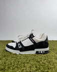 Louis Vuitton Trainer 42 veste 43