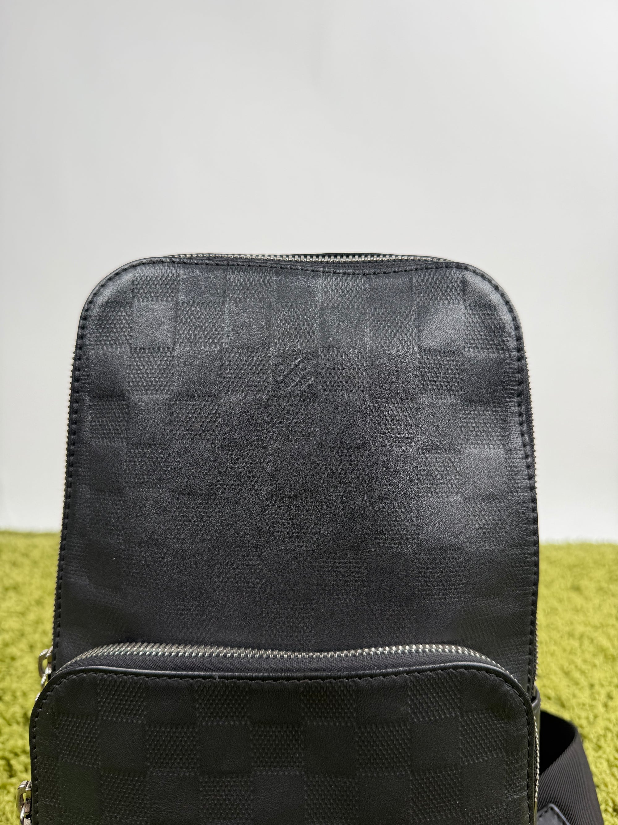 Borsa Avenue Sling Loui Vuitton