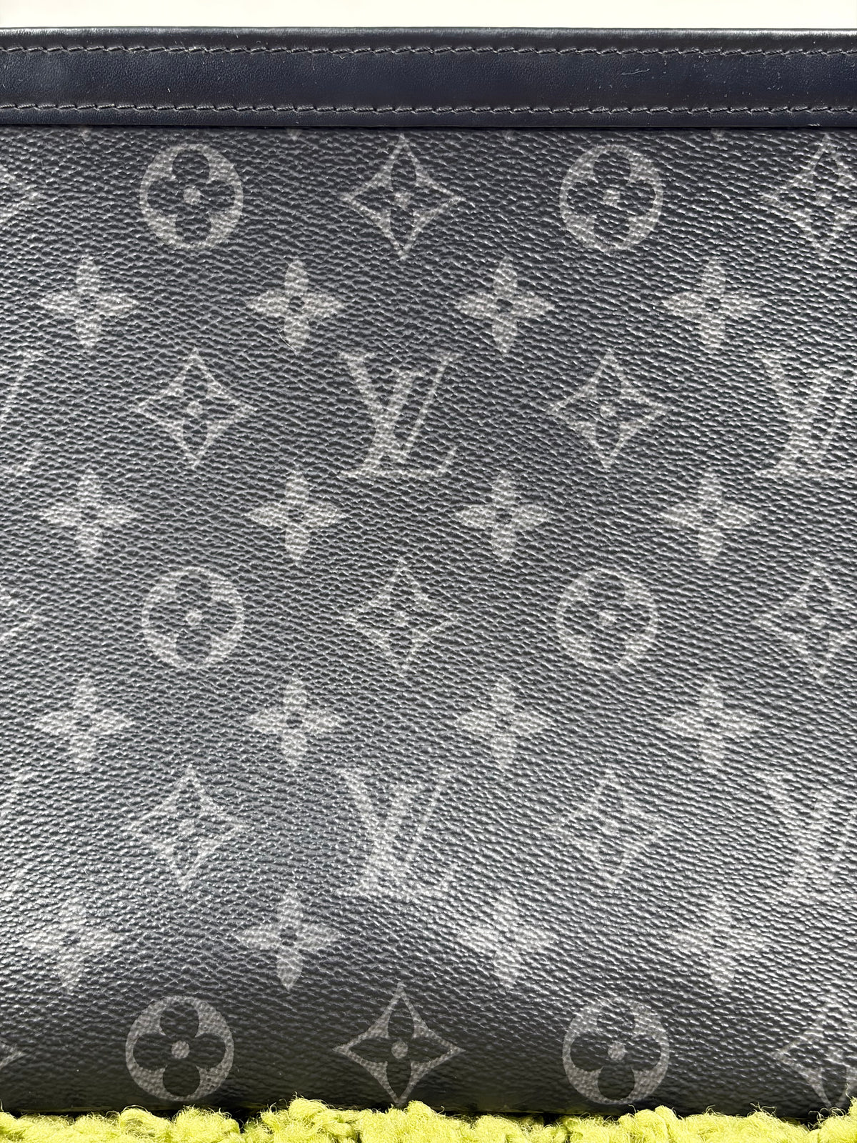 Pochette Louis Vuitton Voyage MM Nero