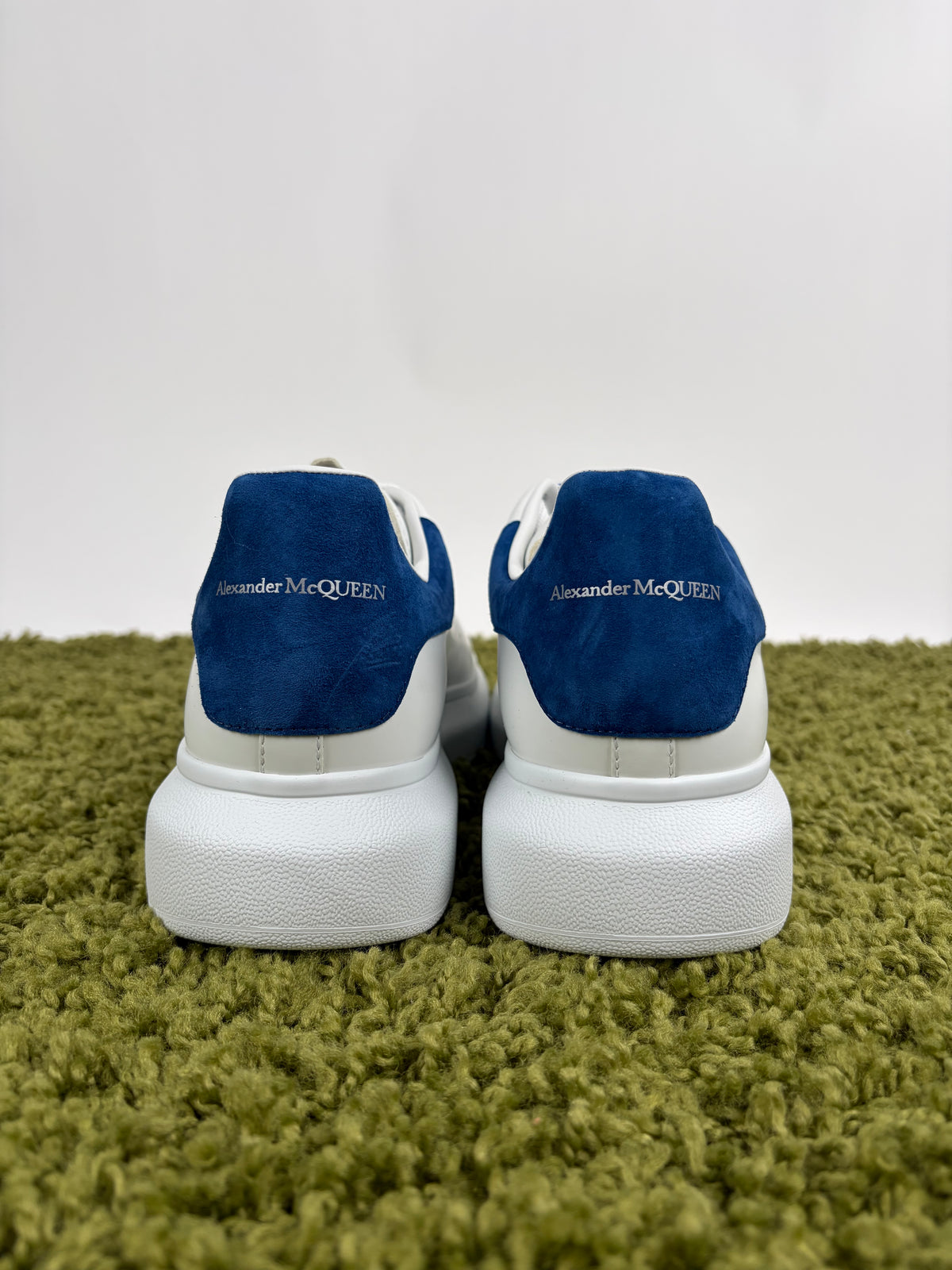Alexander McQueen Bianco 44