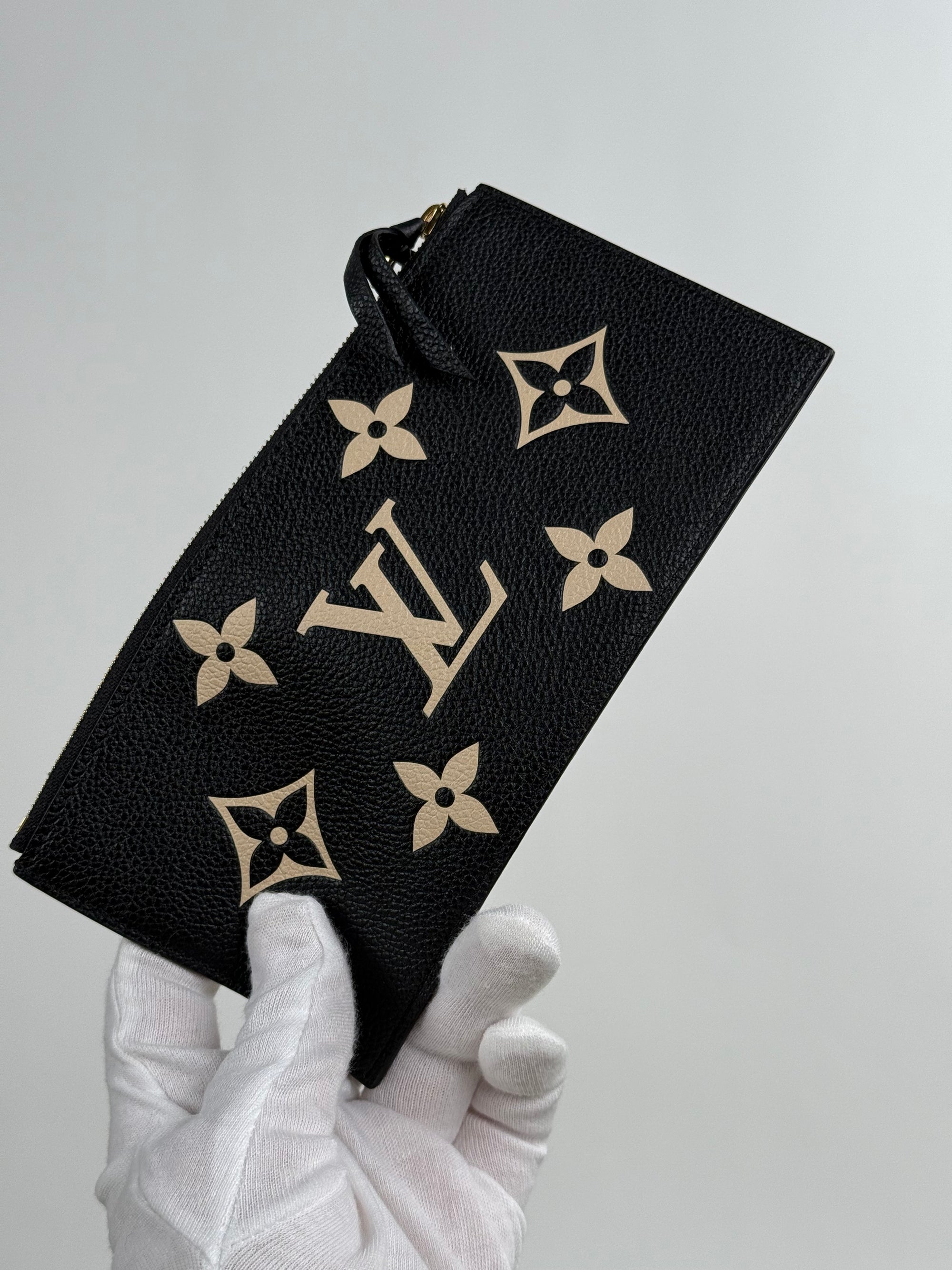Pochette Louis Vuitton nera