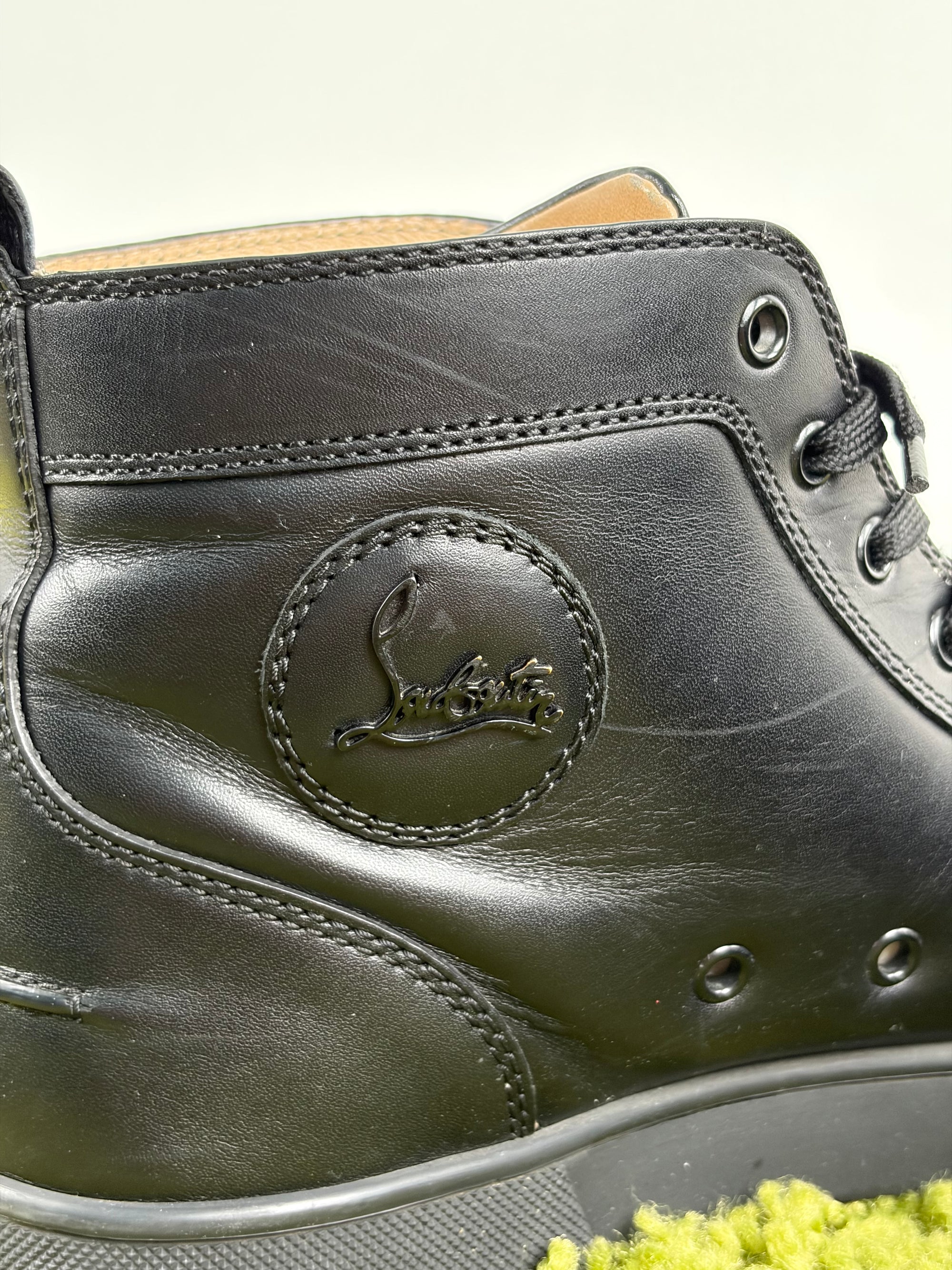 Louboutin alta Size 42 nera