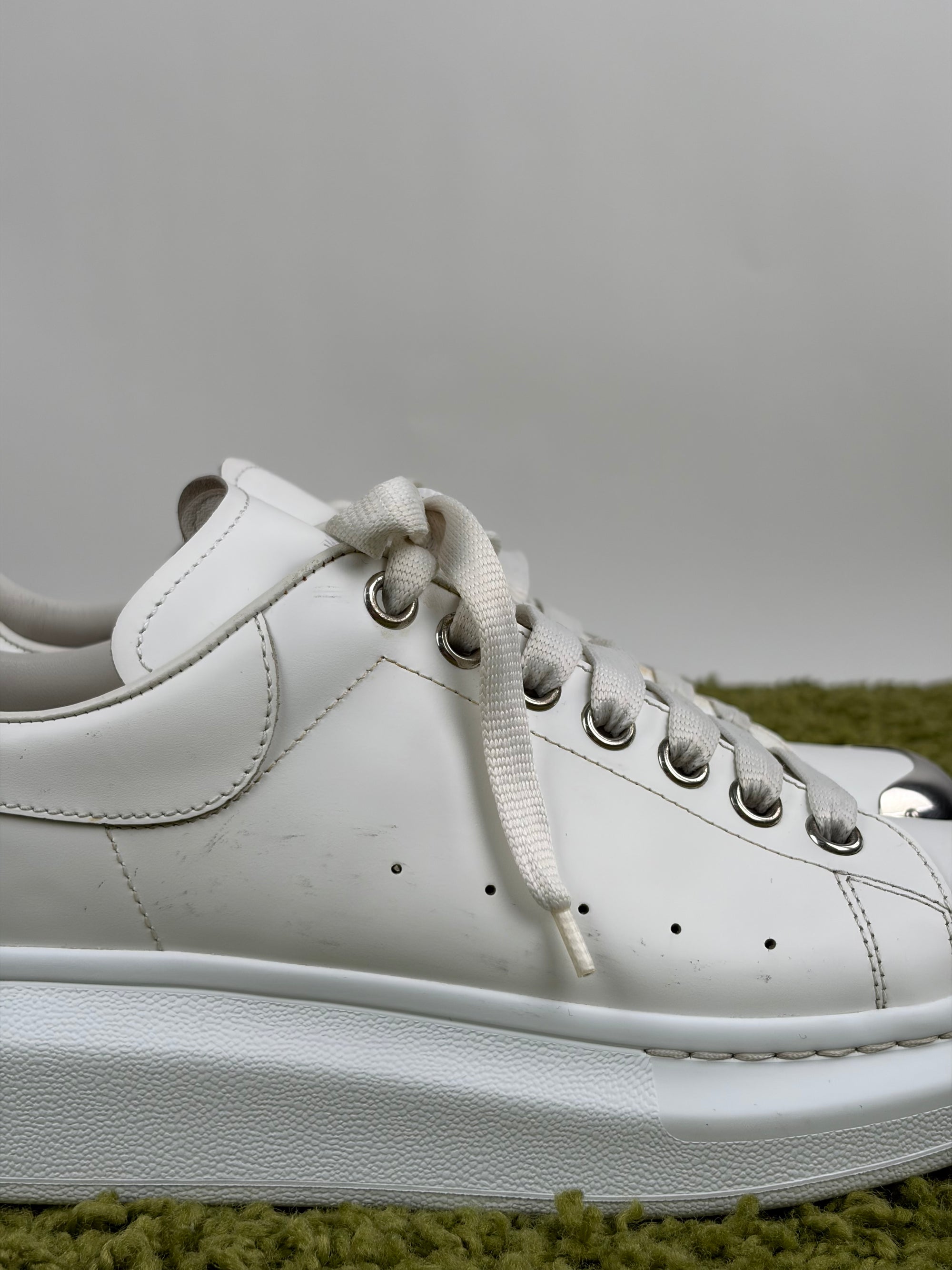 Mcqueen Size 42 bianche e argento