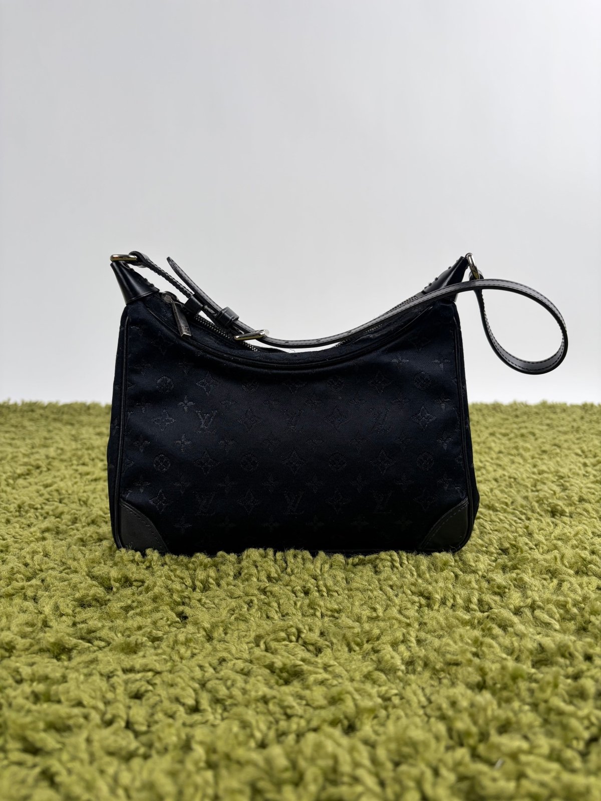 Borsa Louis Vuitton Satin Mini Boulogne Nera - Second Hand Di Fiore