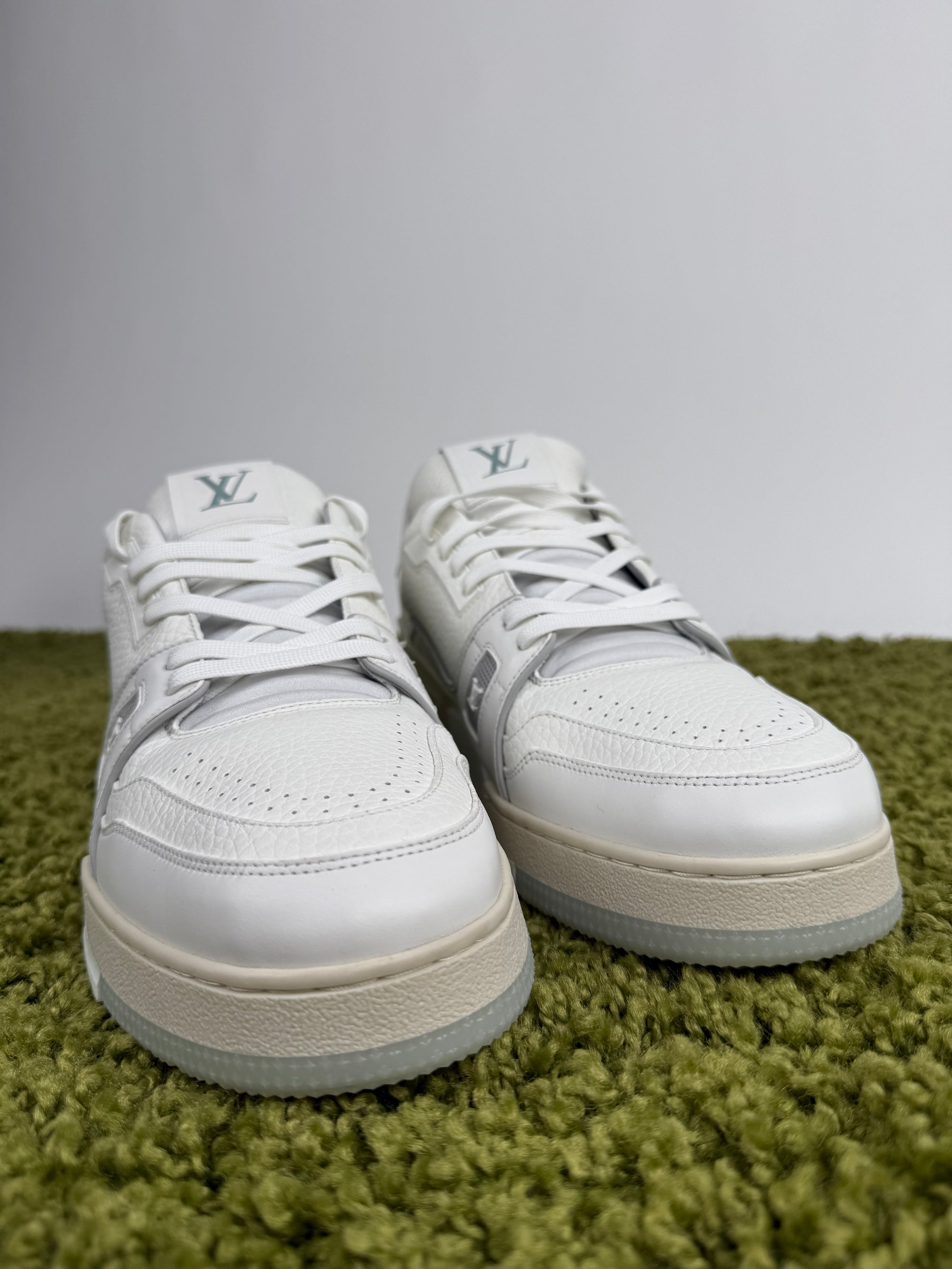 Louis Vuitton Trainer Bianca 11