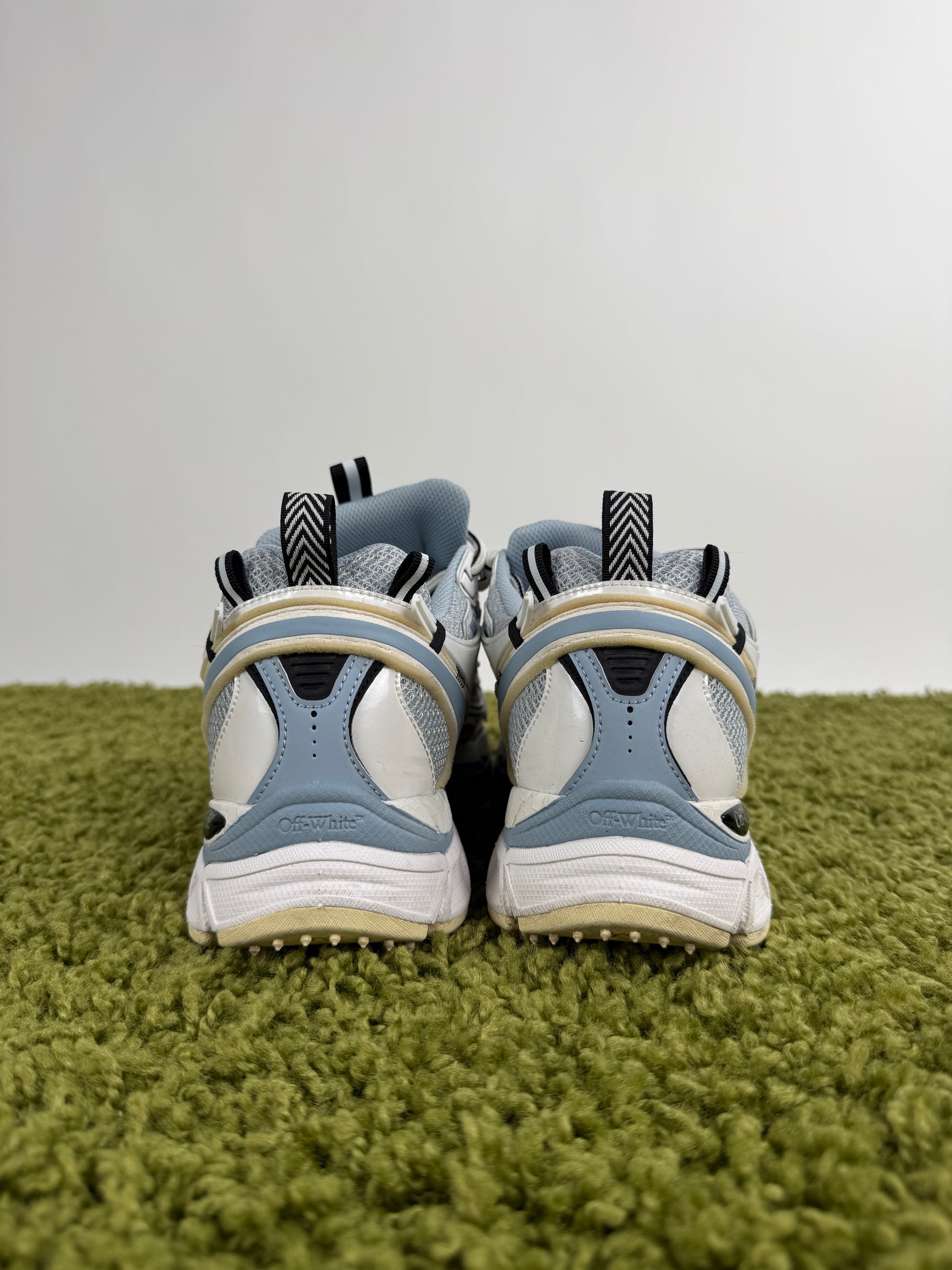 Off White Be Right Back 44 Azzurra