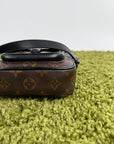 tracolla Louis Vuitton Christopher Wearable Wallet in tela Monogram Macassar