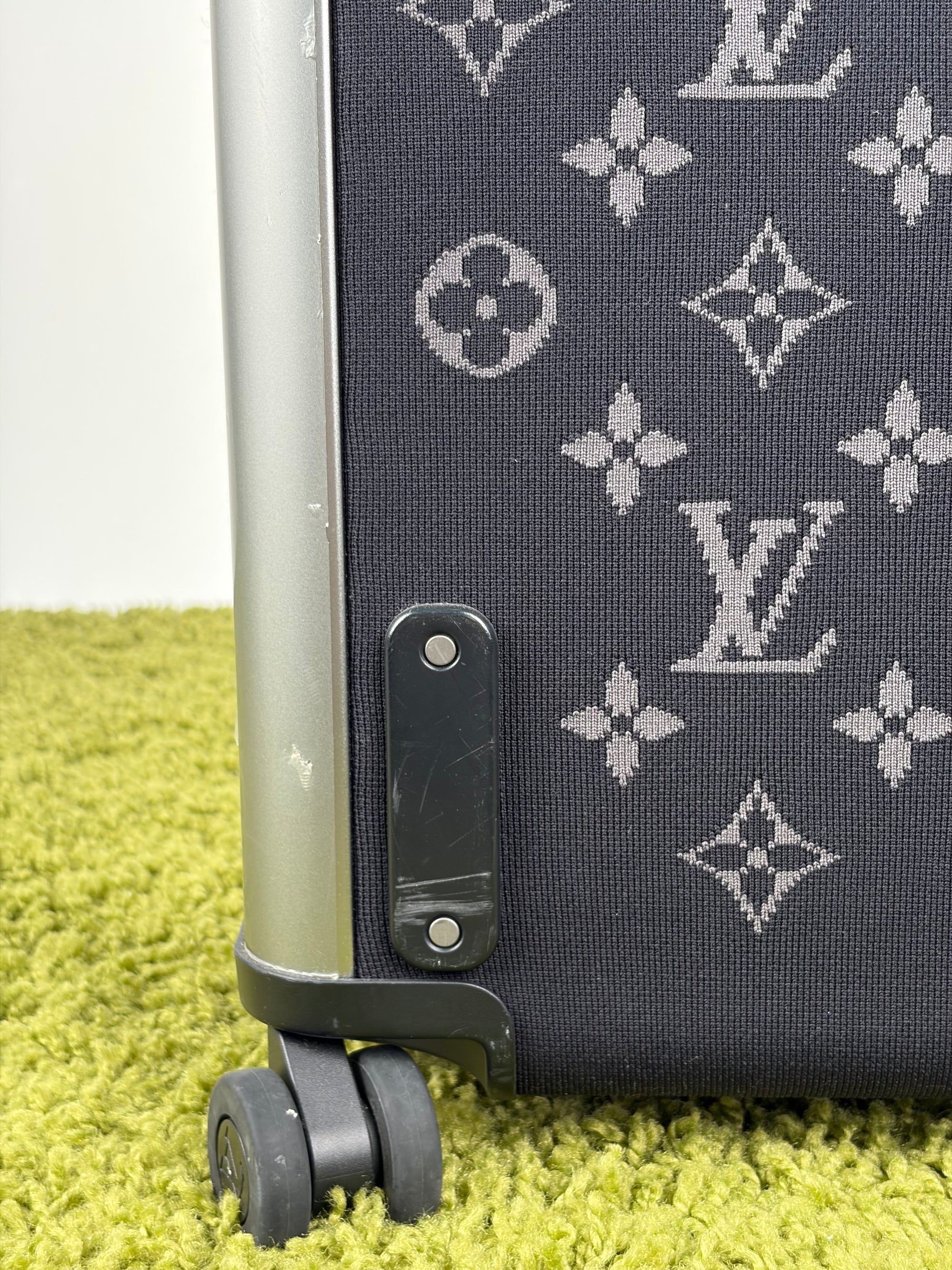 Trolley Louis vuitton Horizon 55 nero