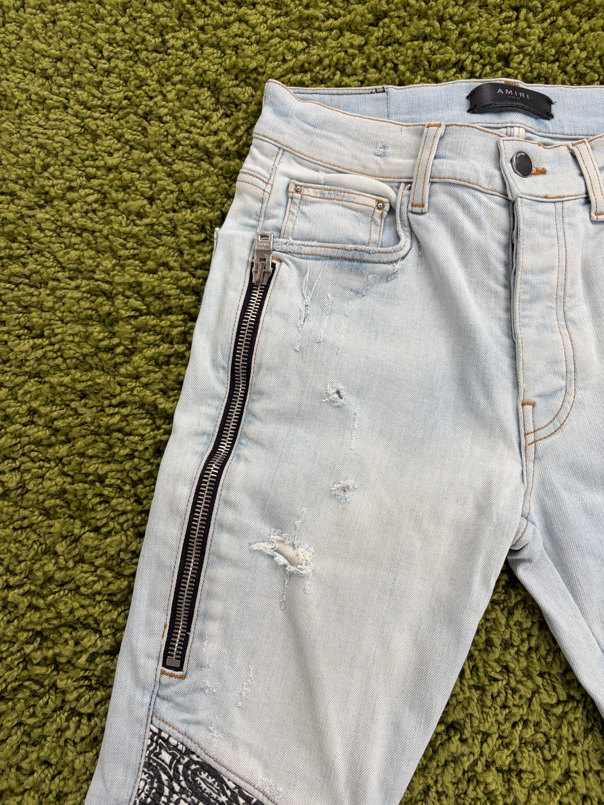 Jeans Amiri Bandana in Denim 30