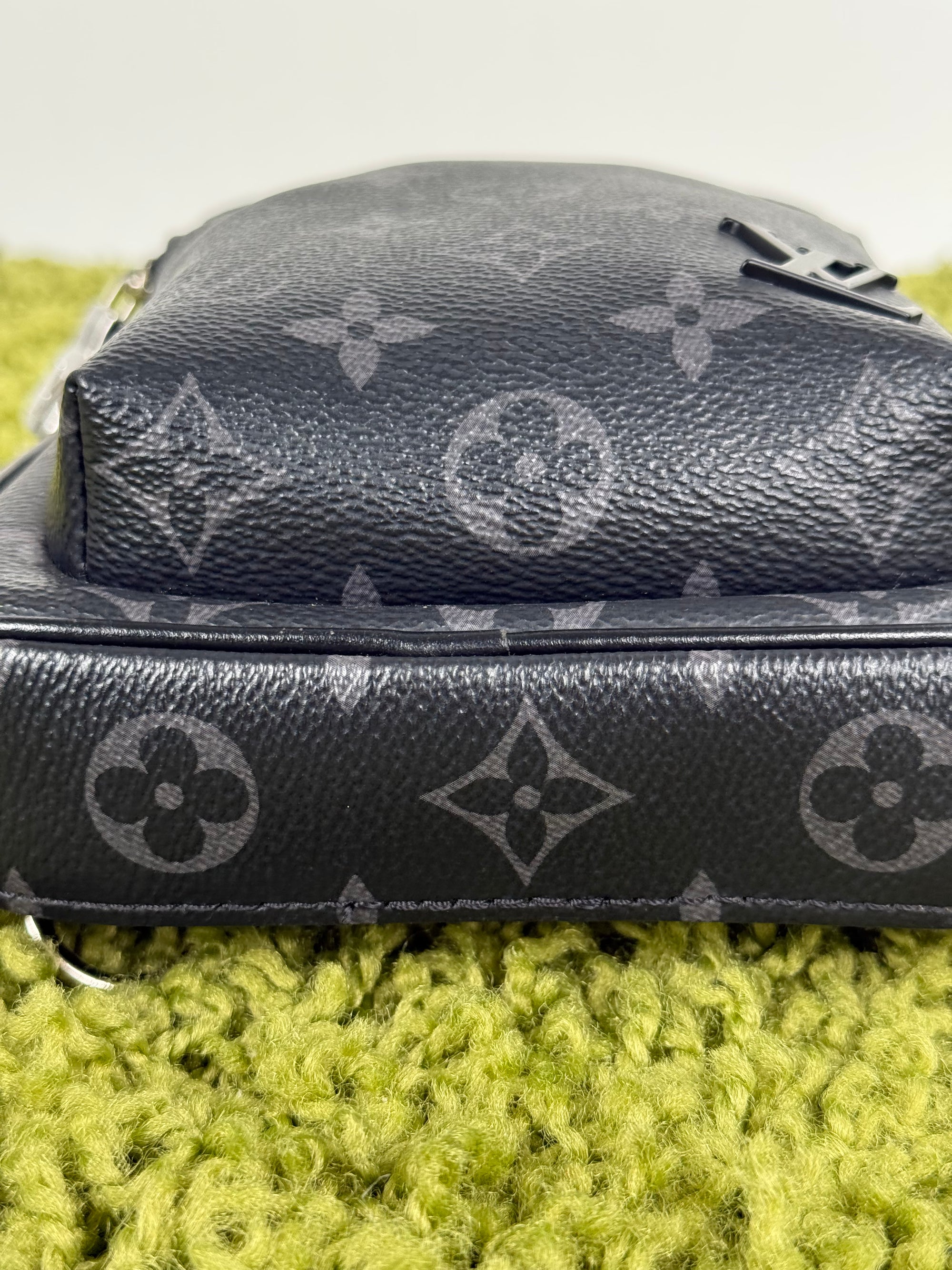 Zaino Monospalla Avenue Louis Vuitton Nero