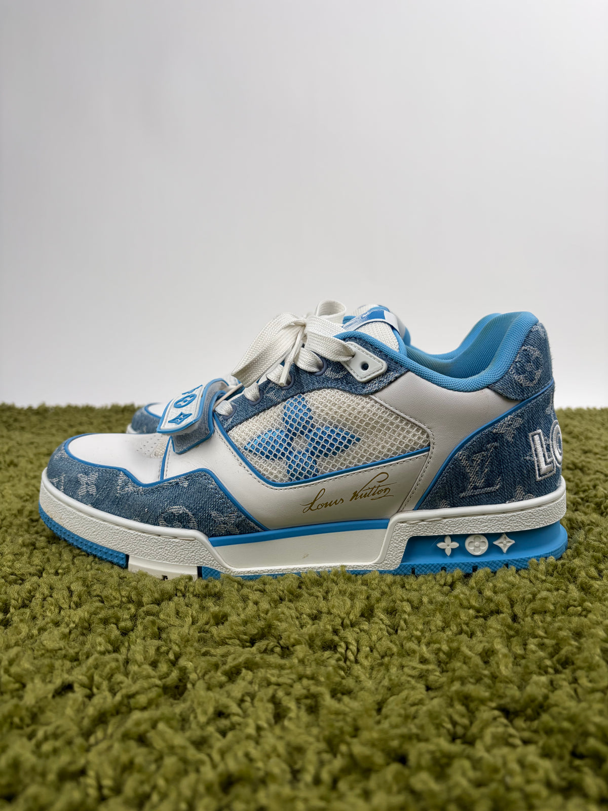 Louis Vuitton Trainer in Denim Azzurra 8