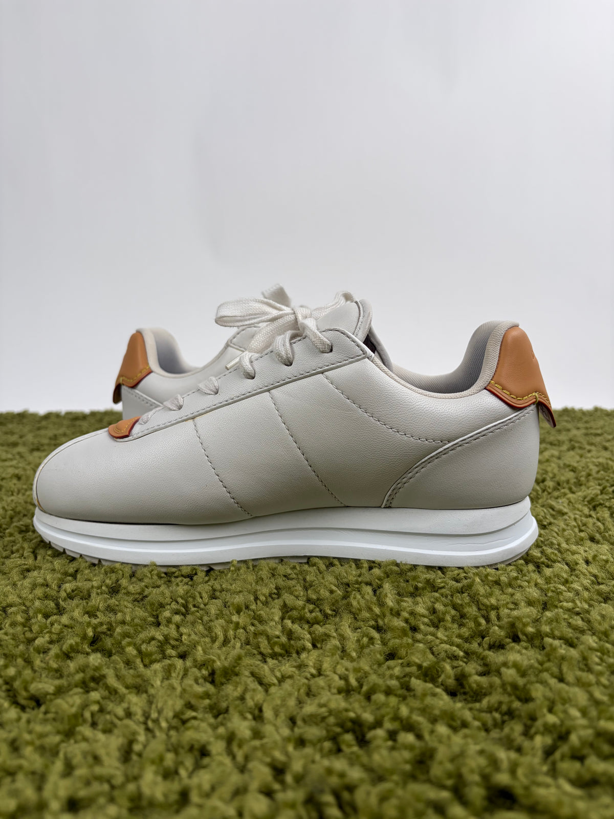 Louis Vuitton Buttersoft Bianco 6.5