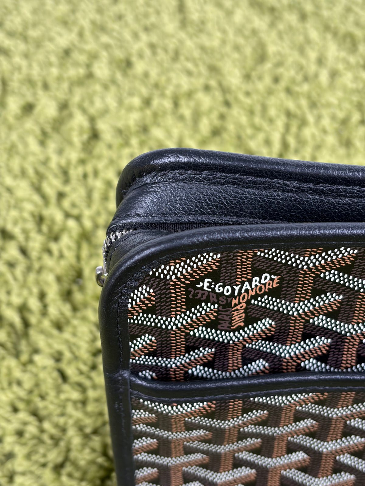 Pochette Goyard Jouvence MM in tela Goyardine Nera