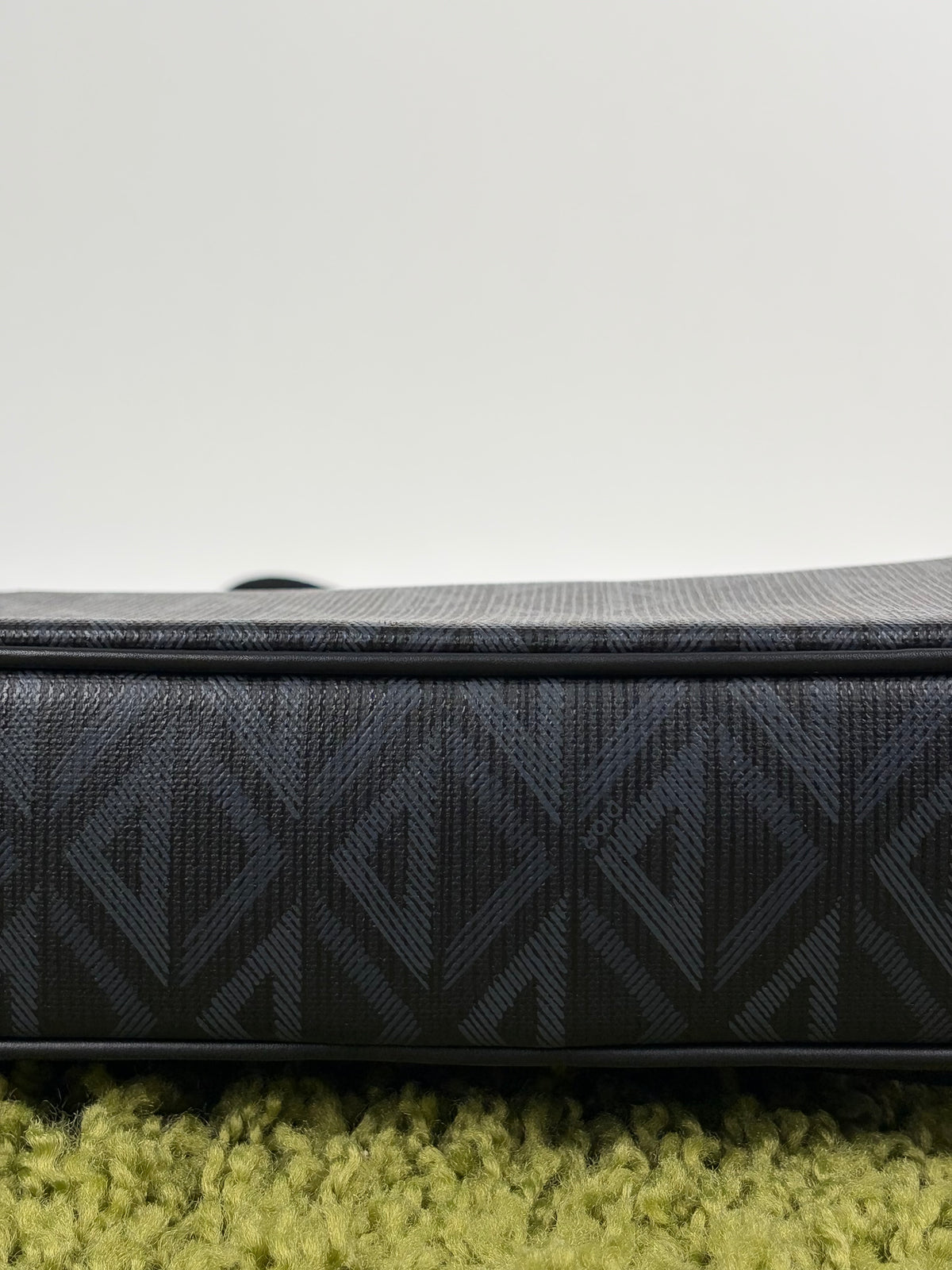 Borsello Christian Dior hit the road in tela CD