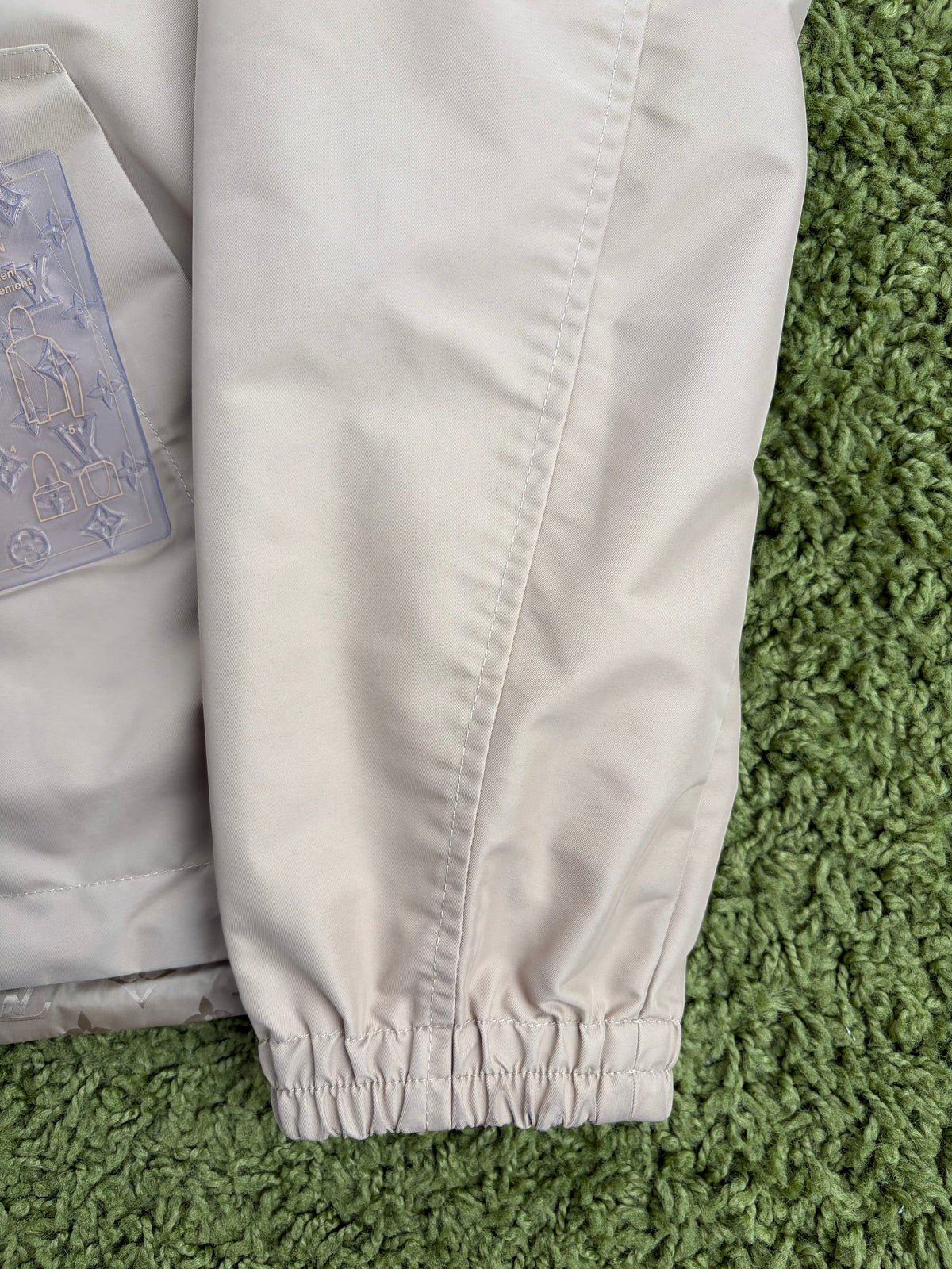 Giacca a vento Louis Vuitton Reversibile Monogram Oro 52