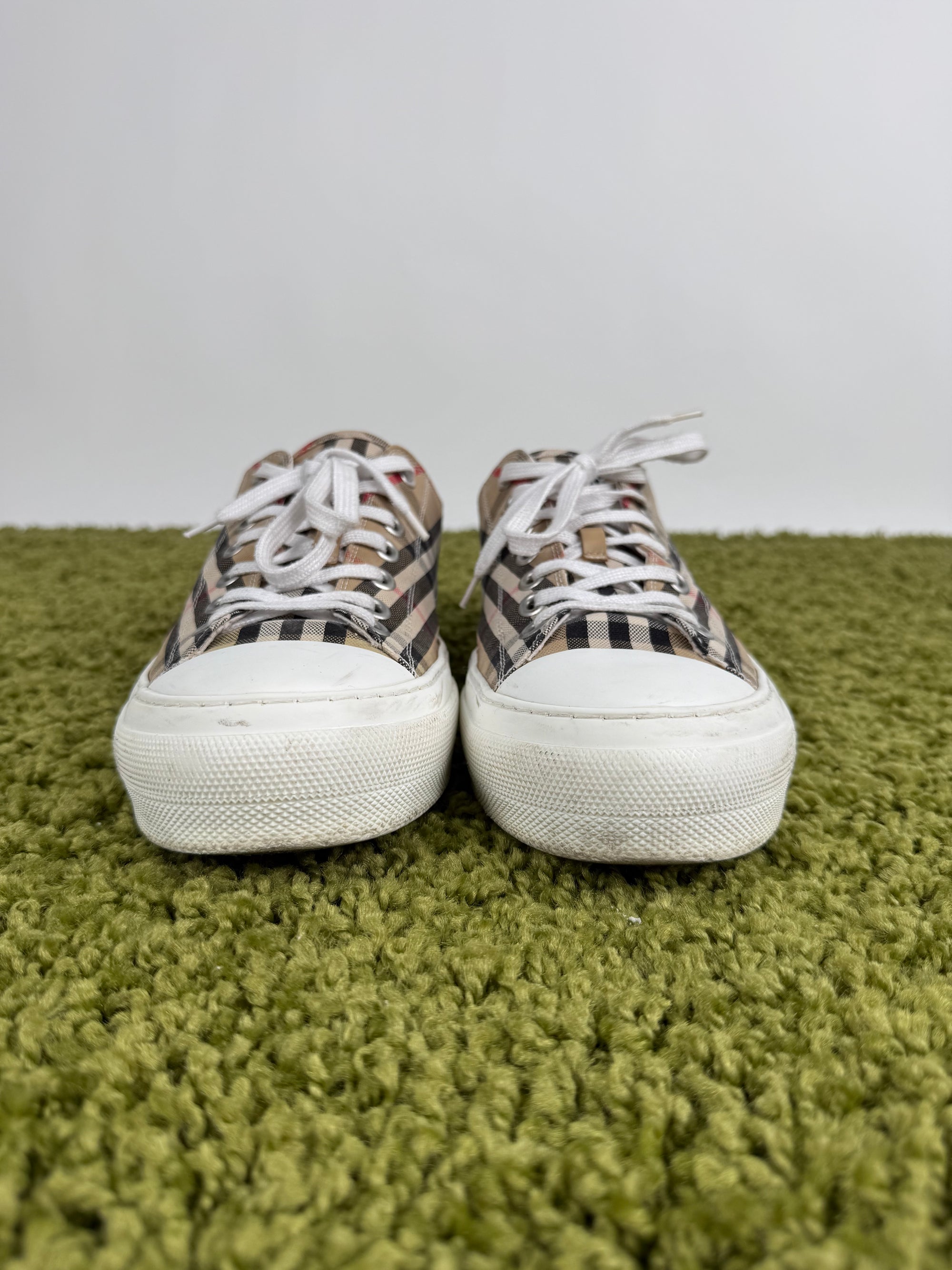 Burberry Sneaker 45