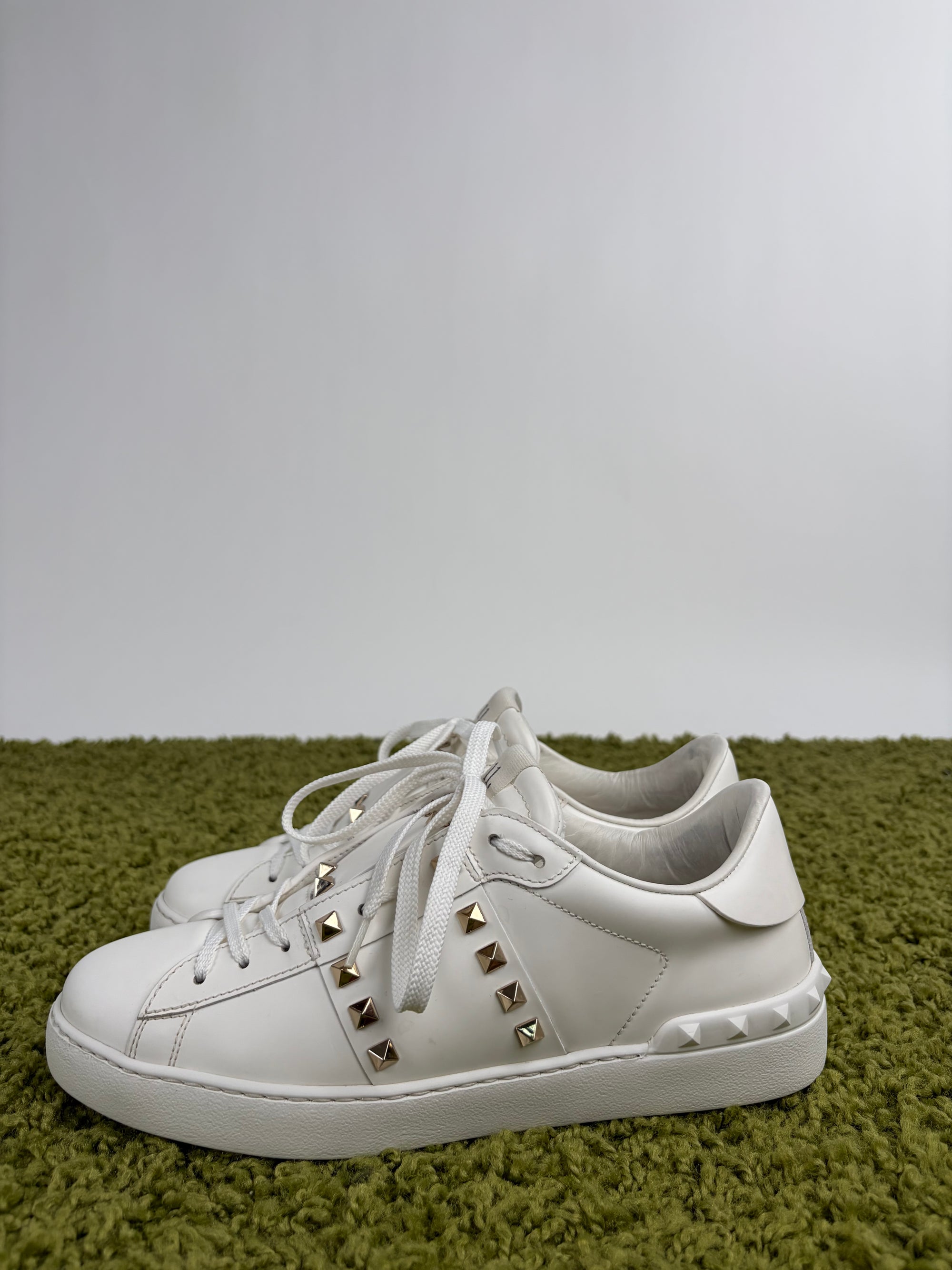 Valentino Rockstud Size 41 bianche e oro