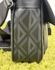 Borsello Christian Dior hit the road in tela CD
